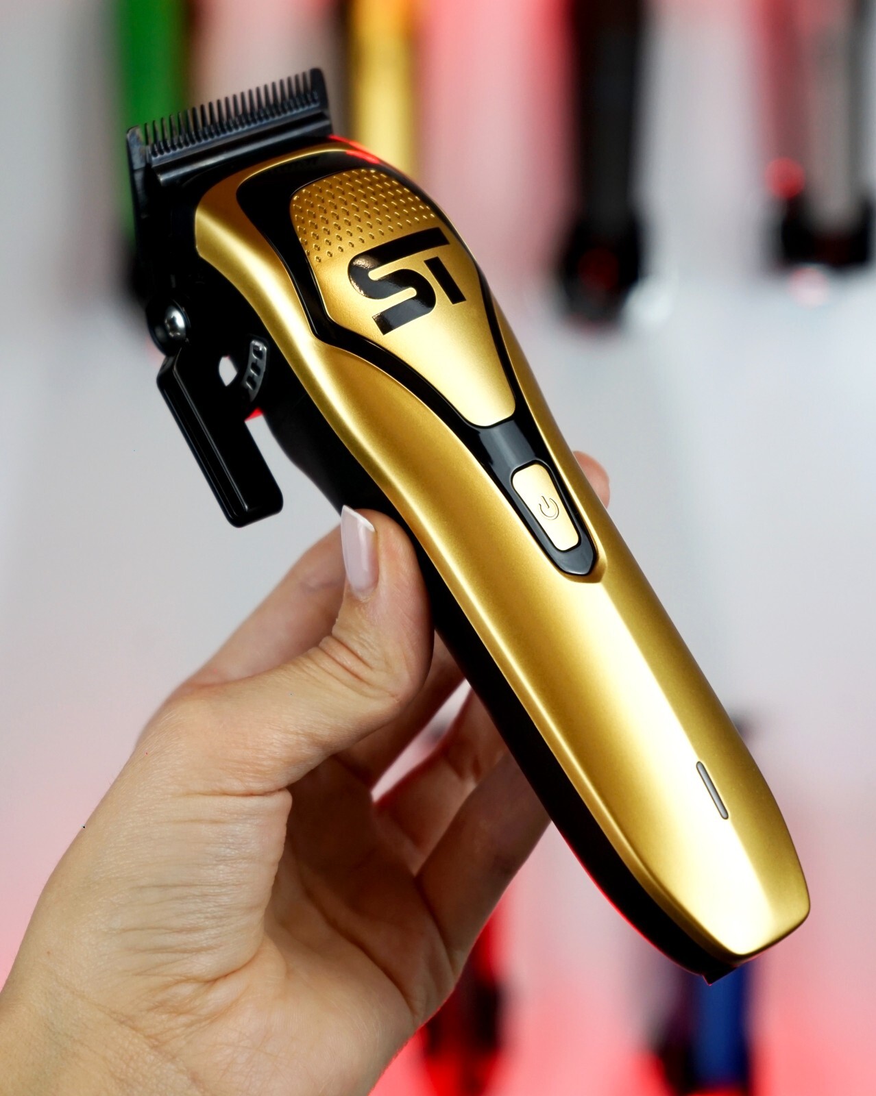 Supreme Trimmer DARKSTAR 72 DLC Fade Clipper w/ Magnetic Vector Motor | Gold