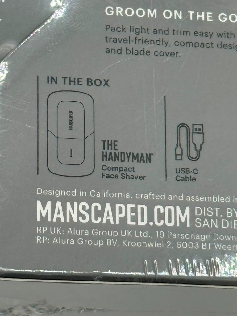 MANSCAPED The Handyman Compact Electric Foil Face Shaver Men’s Travel Razor