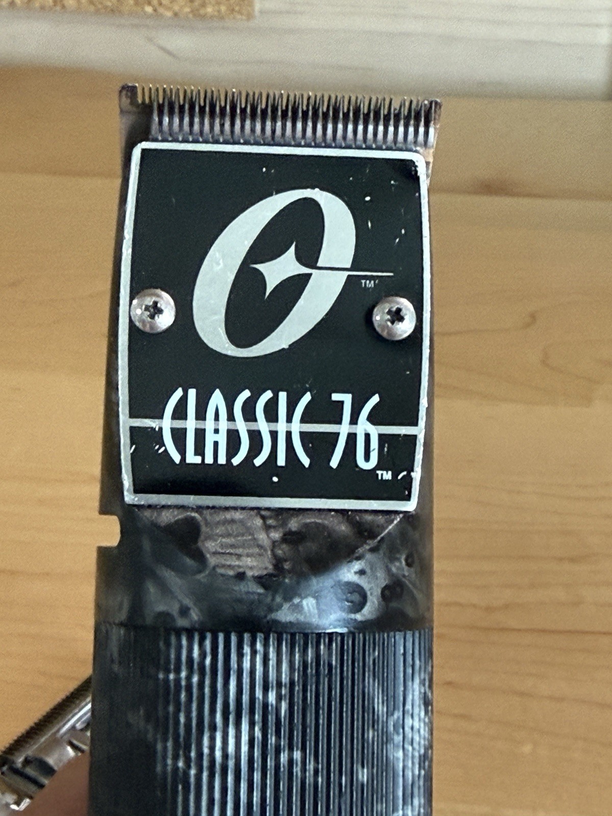 ⭐ Oster Classic 76 Skullz Limited Edition Professional Hair Clippers w/ 5 Blades