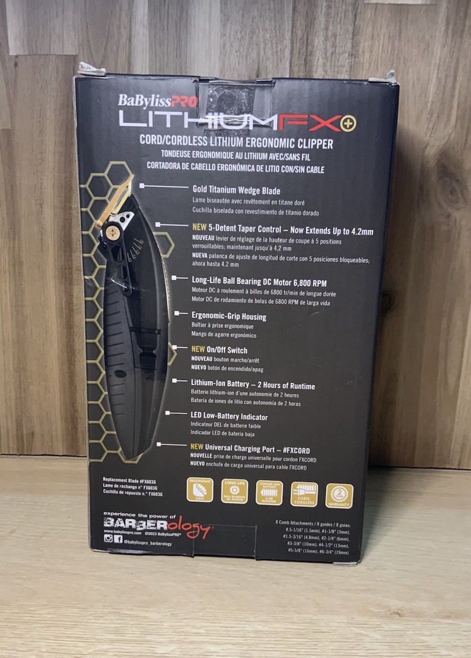 BABYLISS PRO LithiumFX Cord / Cordless 110-220 Volts / 50-60 Hz Clipper – Gold
