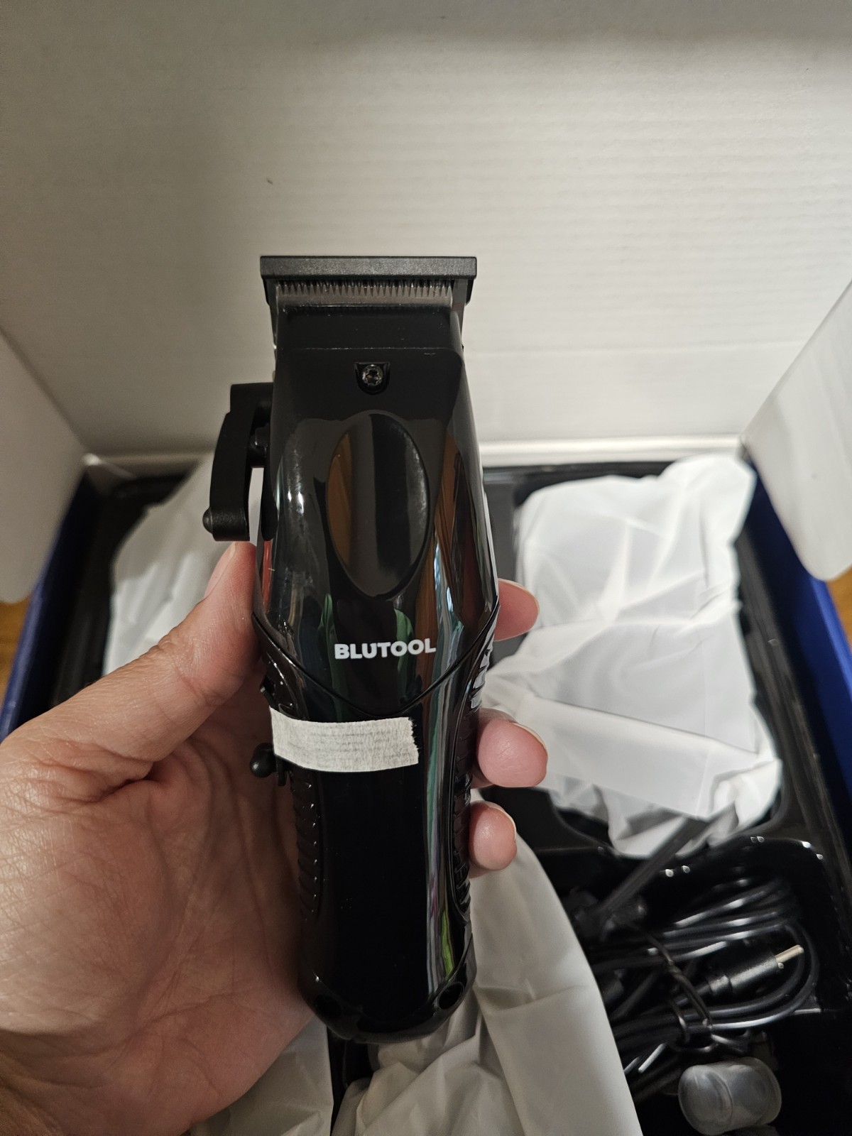 BLUTOOL Cordless Rechargeable Hair Clippers Trimmer, Foil Head, 3 Trimmers Black