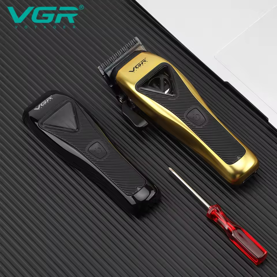 VGR 015 Pro Cordless Clipper ✂️ DLC Blade | 9000RPM + Travel Kit 💼