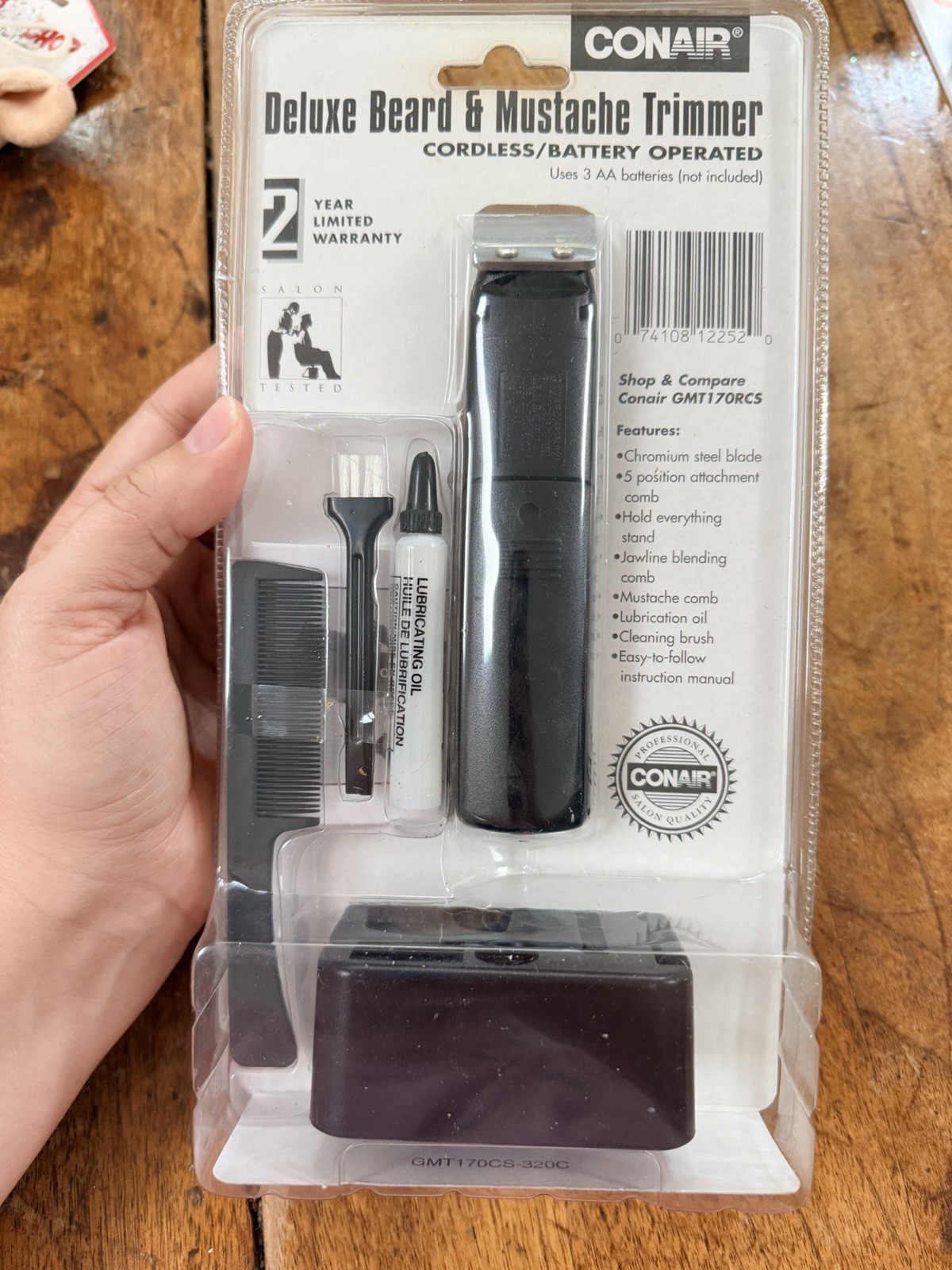 NWT. Conair Deluxe Beard & Mustache Trimmer Cordless Battery Operated