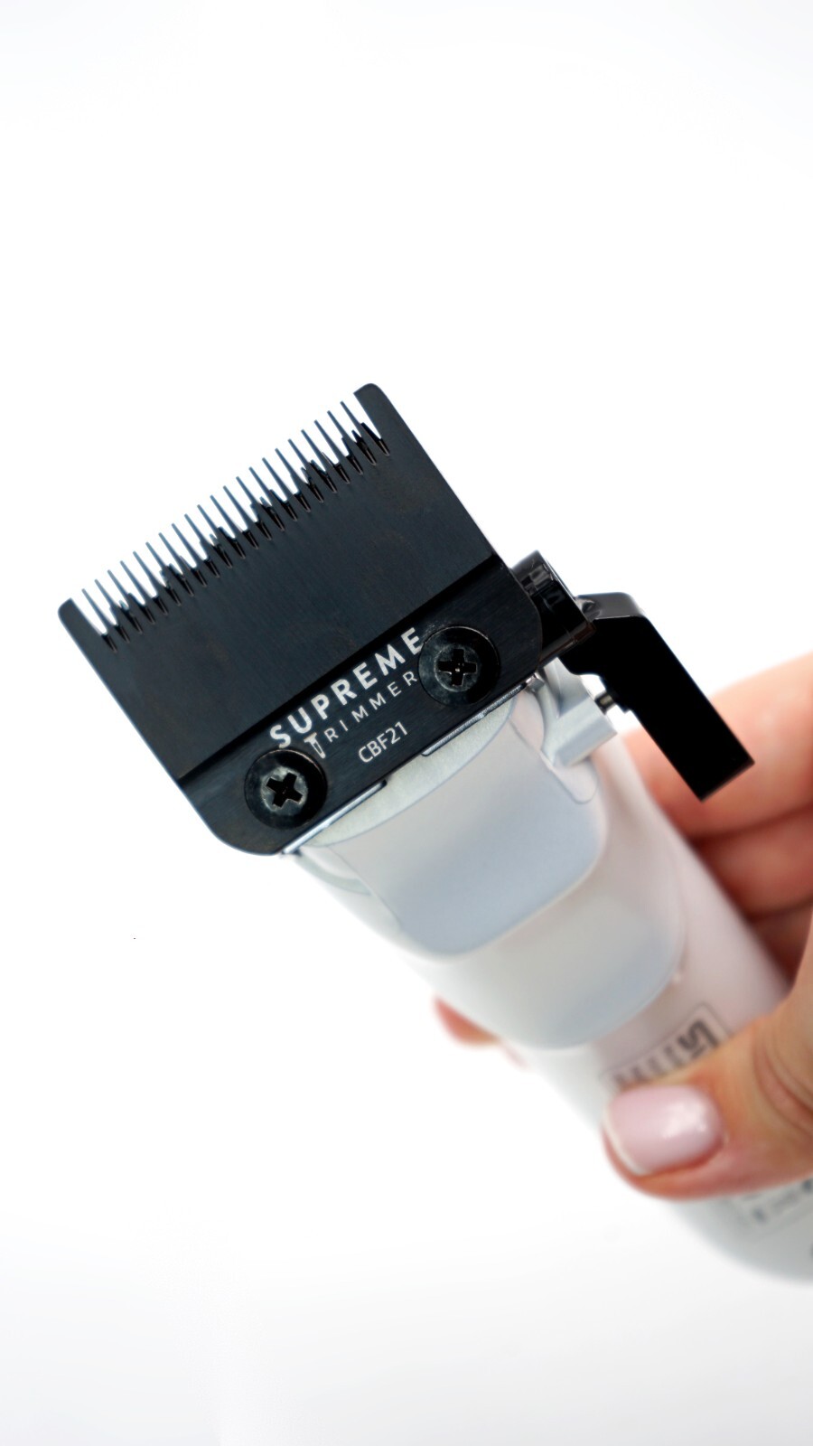 Supreme Trimmer DARKSTAR 72 DLC Fade Clipper w/ Magnetic Vector Motor | White