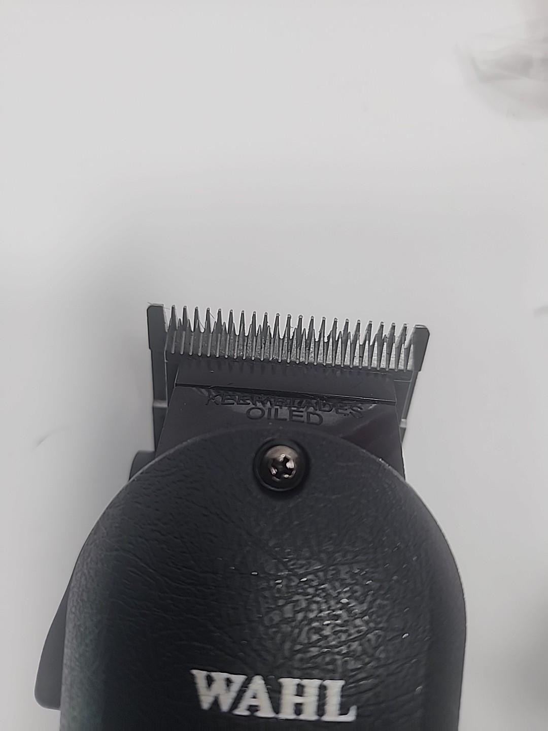 Red WAHL Model ST Professional Designer Electric Corded Clippers & Guard