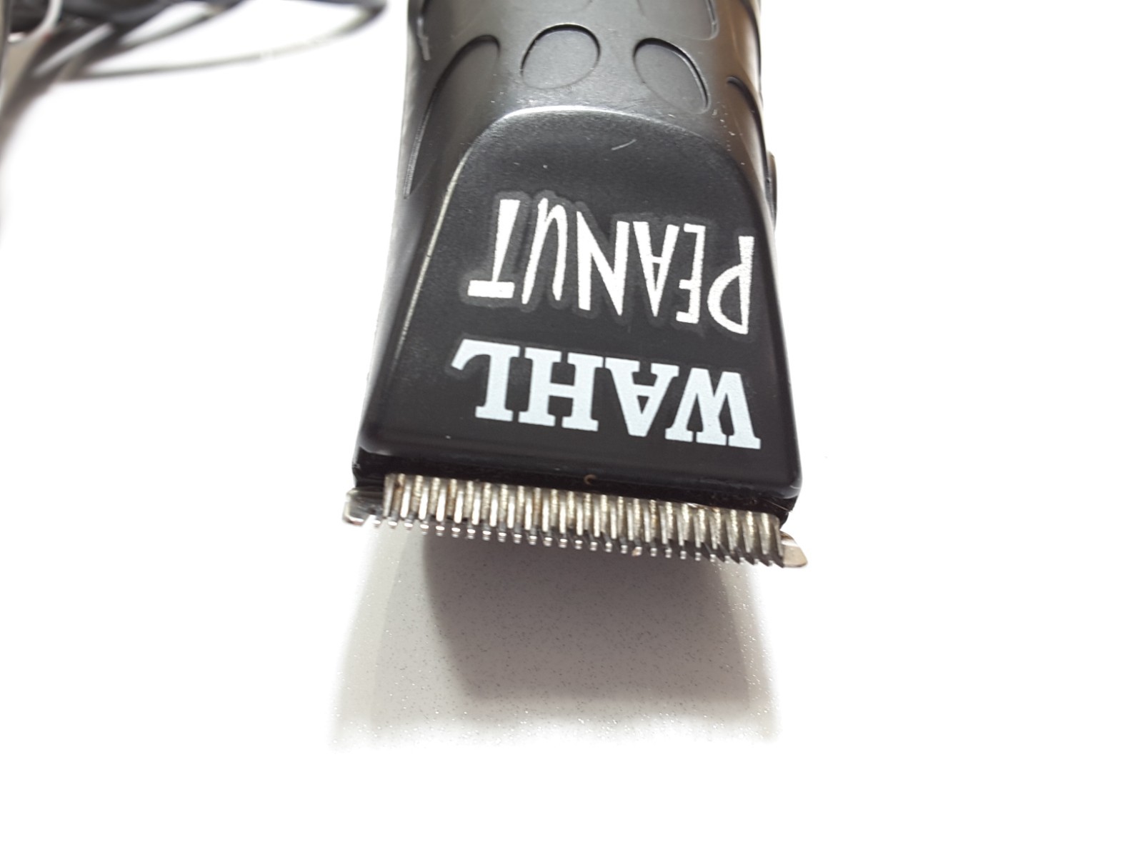 WAHL Professional Peanut – Model 8655 Black Kit Trimmer Clipper