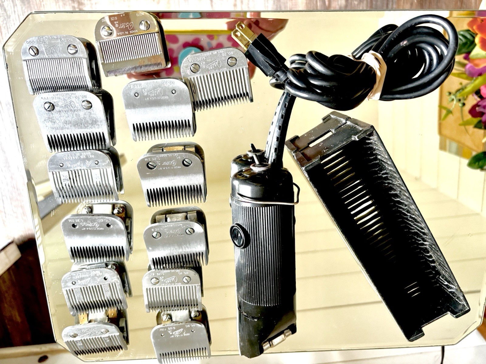 Barber Clippers Vintage Oster 76 Hair Clipper And 12 Oster Stainless Steel Blade