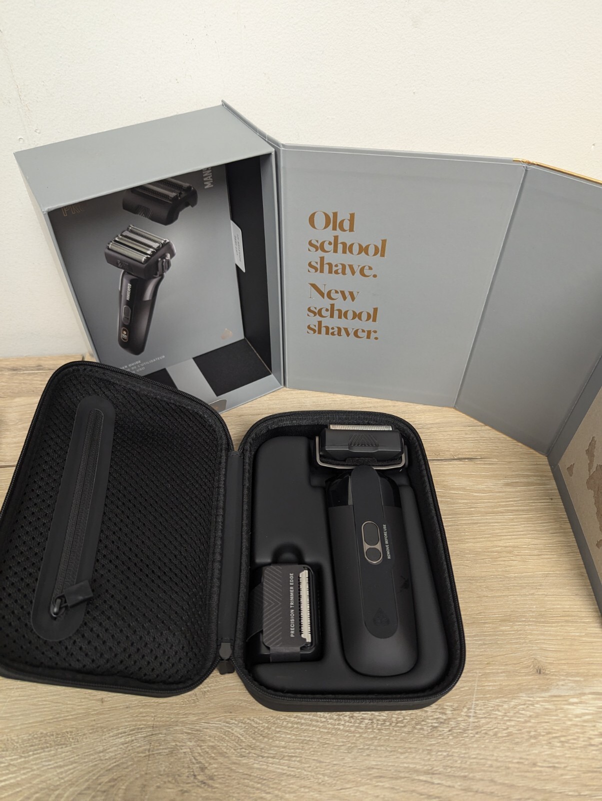 MANSCAPED® The Chairman PRO Men’s Foil Face Shaver – Two Interchangeable Blades