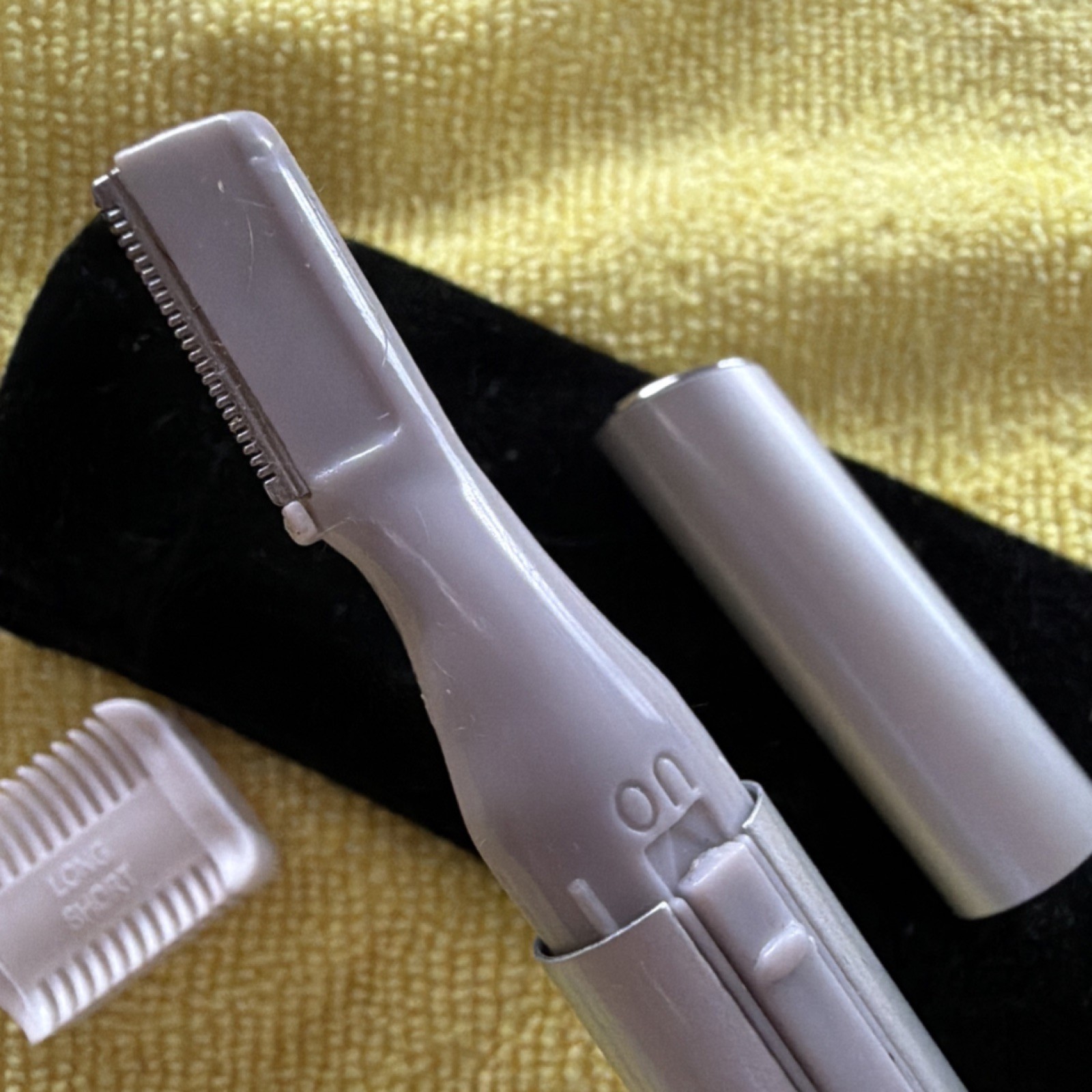Silver Precision Eyebrow & Face Trimmer with Adjustable Guard & Comb