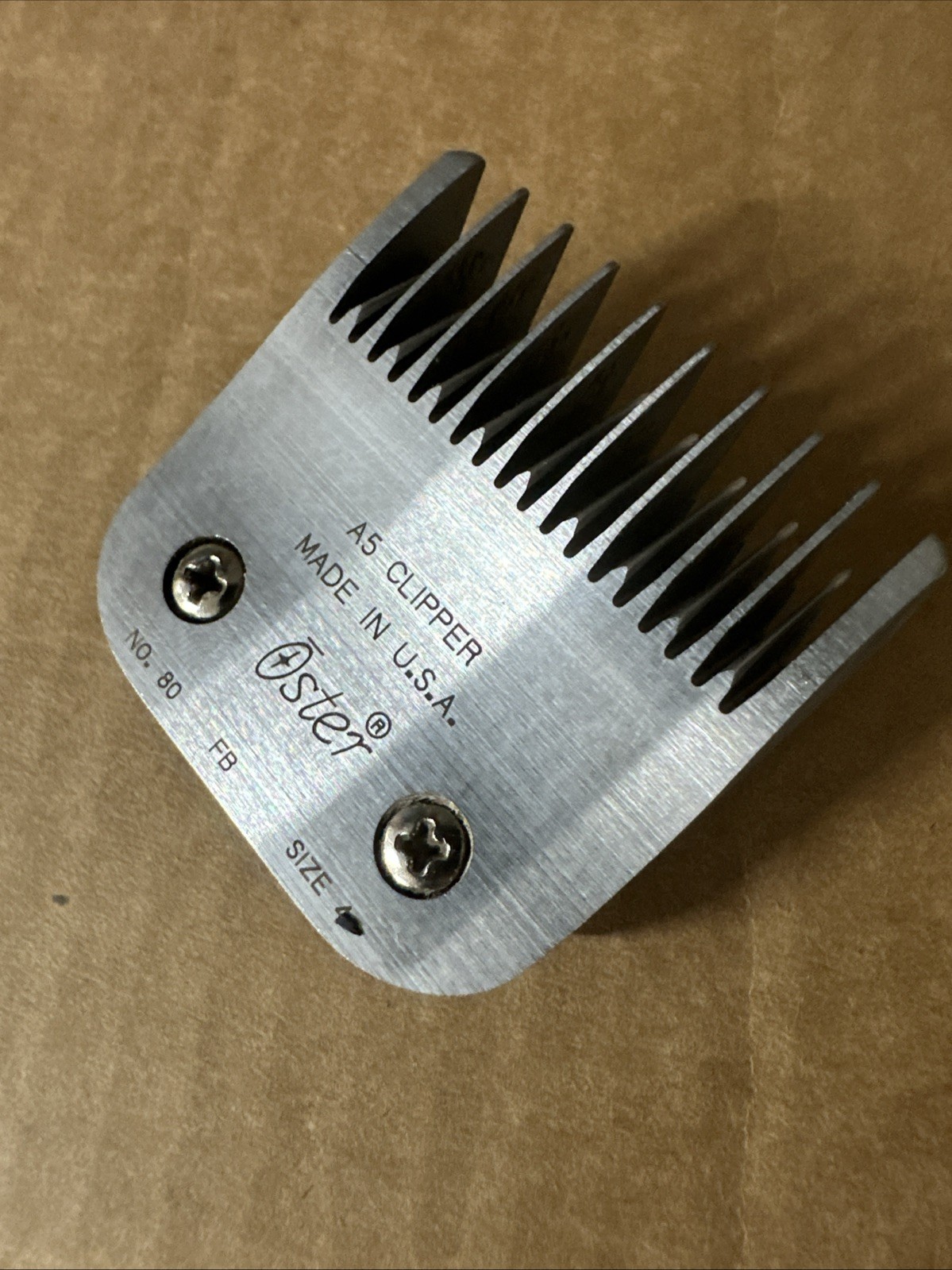 Oster Detachable Blade Model A5 Clippers No 80 Size 4