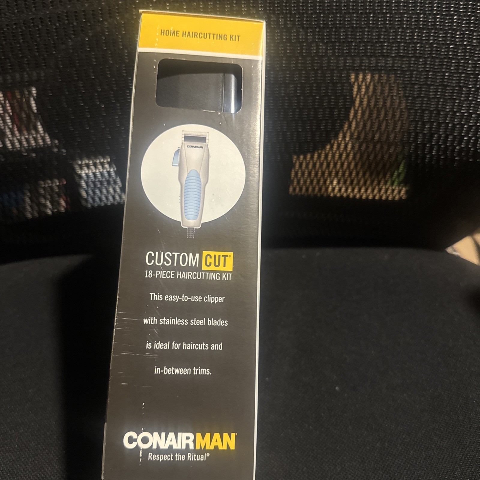 CONAIR Man Custom Cut Clippers 18-piece Haircut Kit Home Hair Cutting New in Box