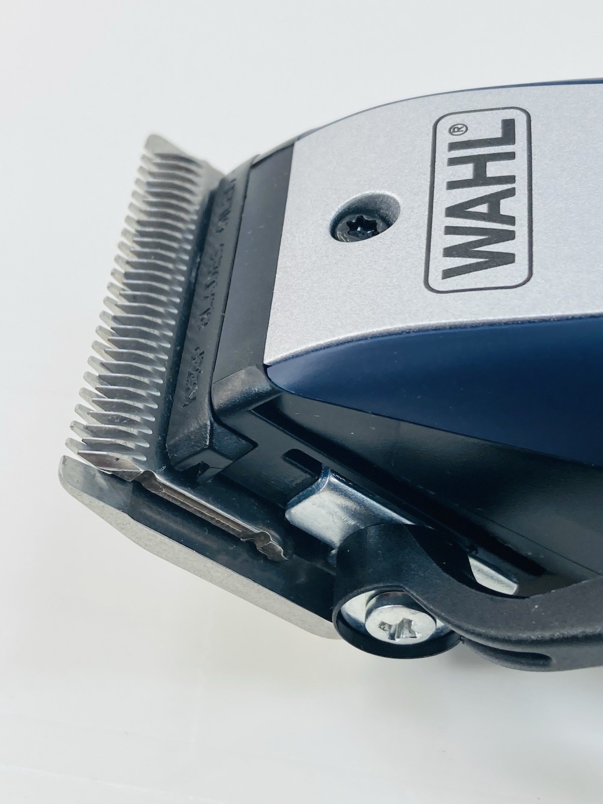 Wahl Lithium Ion Pro 79470 Cordless Hair Clipper Kit New Open Box Complete