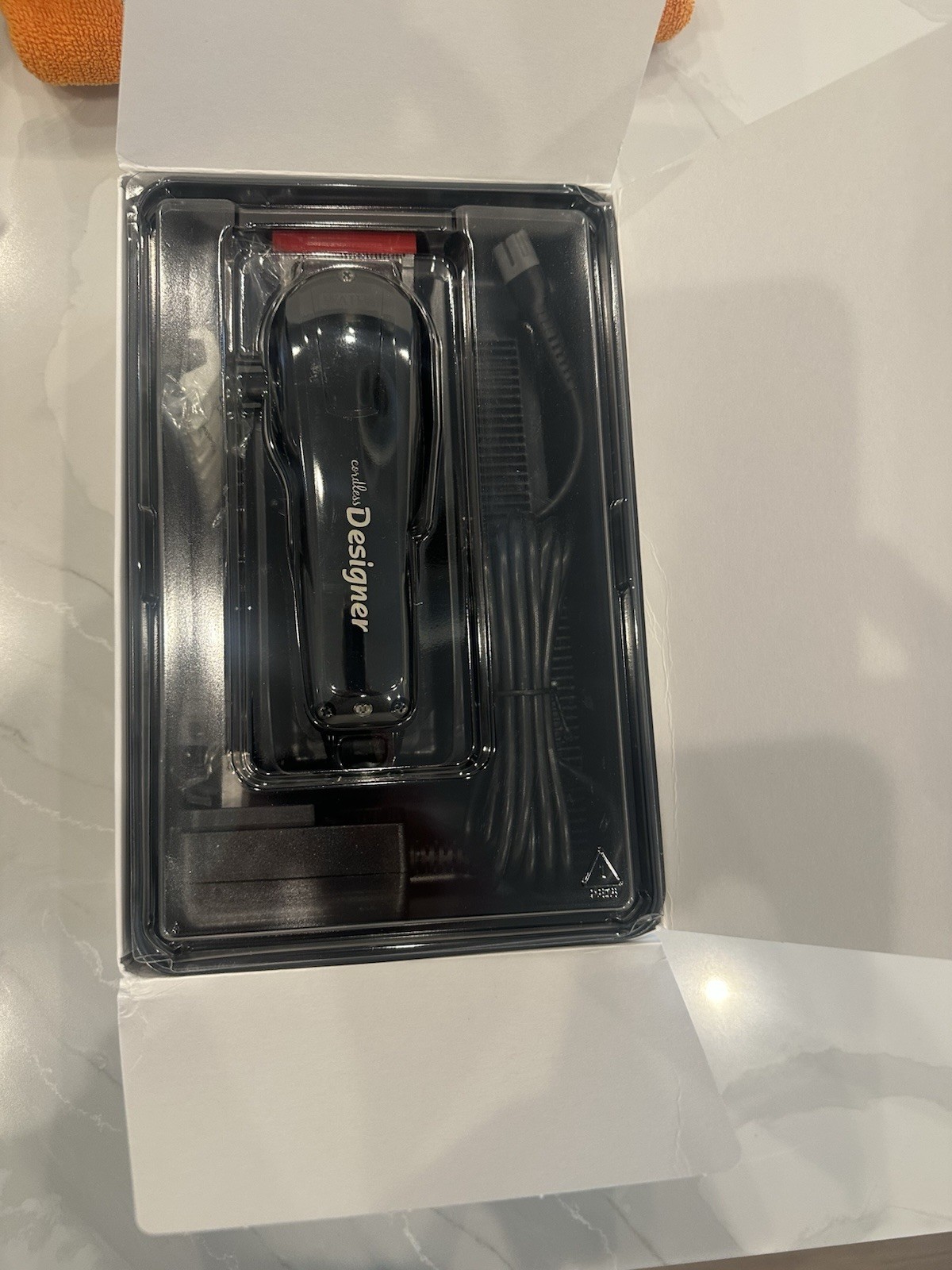 Wahl Cordless Designer Clipper Black 90 Minutes Run Time Includes 4 Guides 8591
