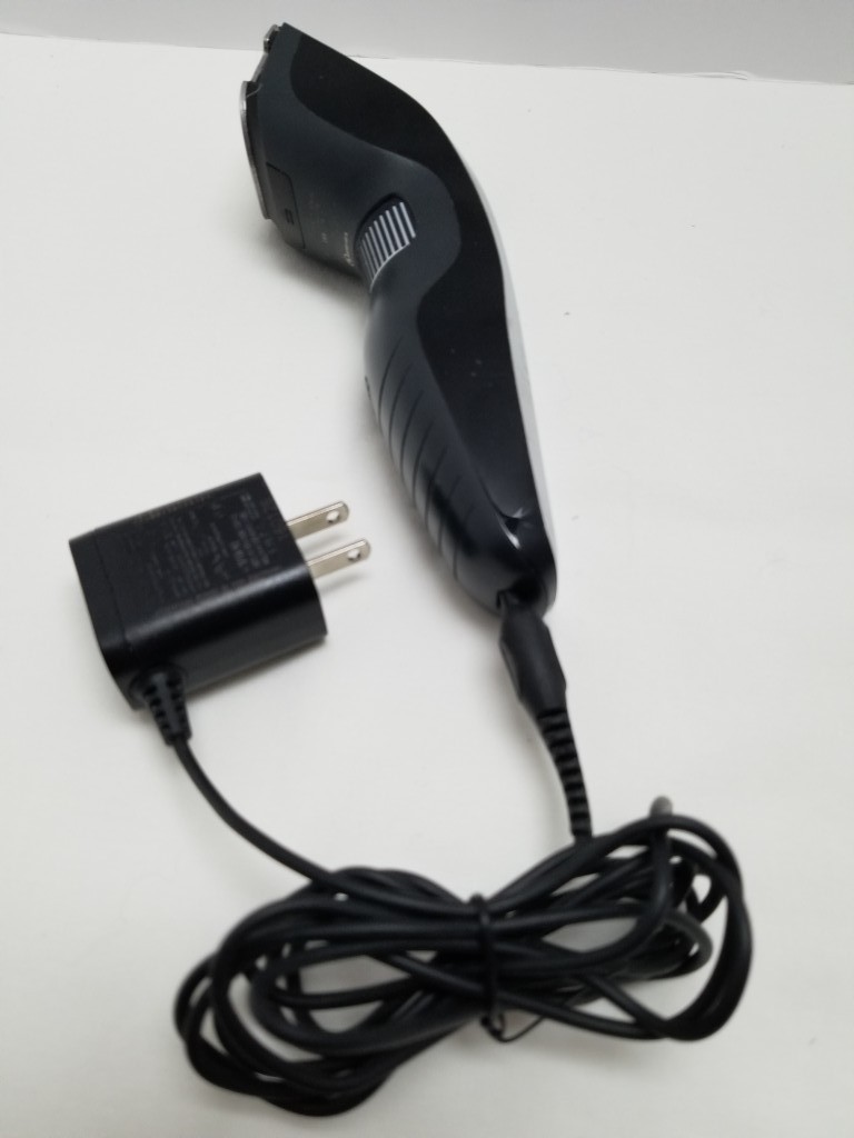 Philips Norelco Hair clipper HC7452 Rechargeable Cordless with charging cable