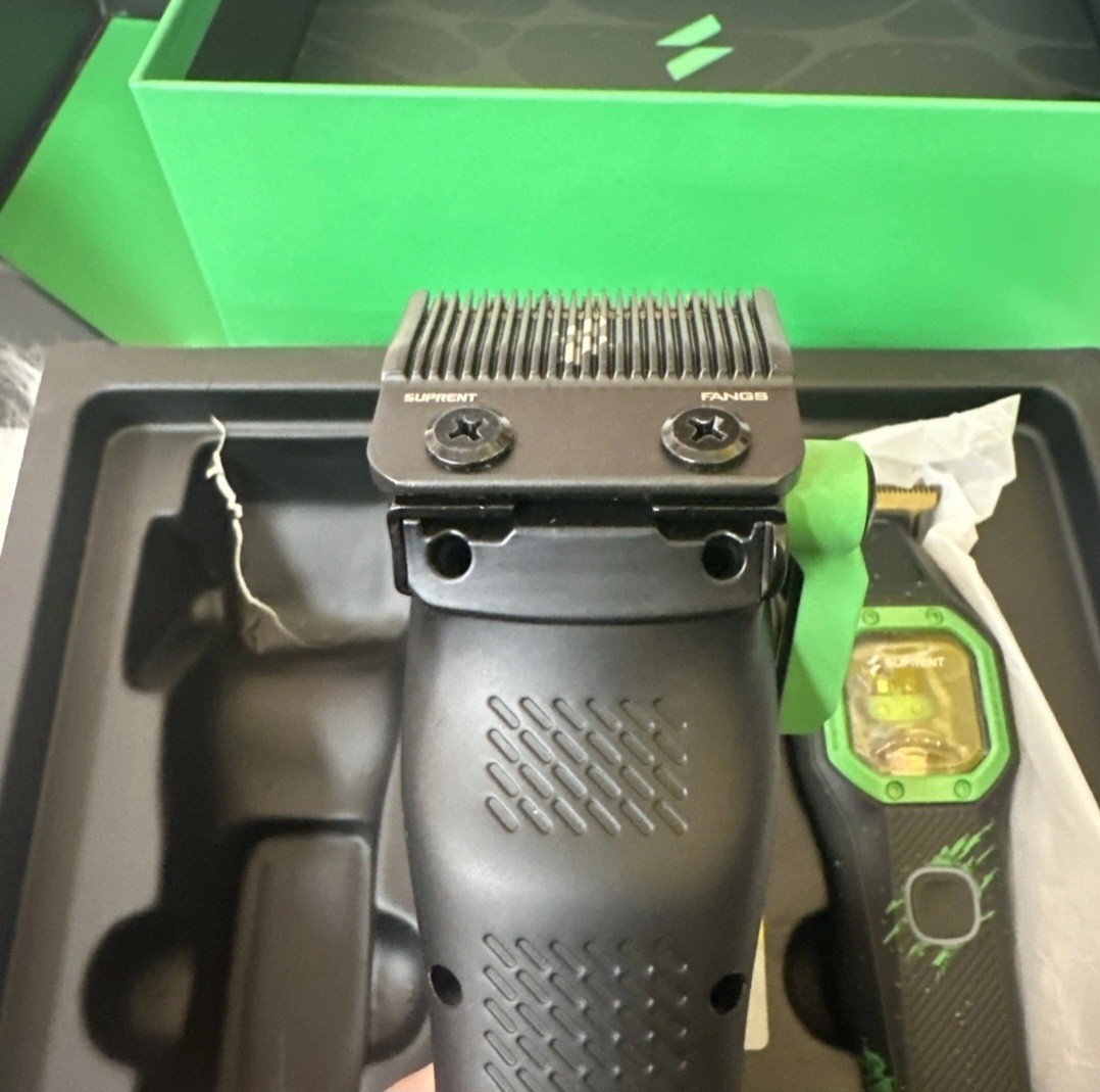 ‼️SUPRENT Fangs HC976 Clipper & Trimmer Set, Adjustable Speed, Charging Stand .