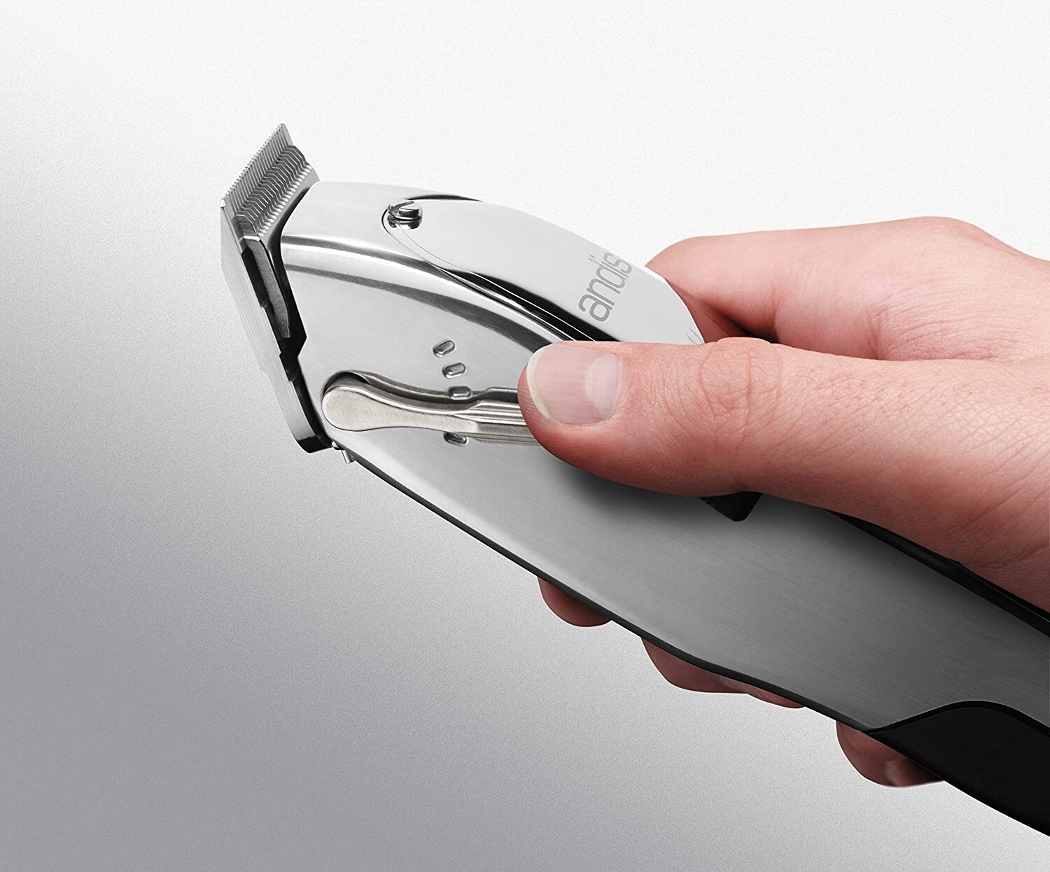 Andis 12470 Professional Master Cord/Cordless Carbon Steel Blade Hair Clipper