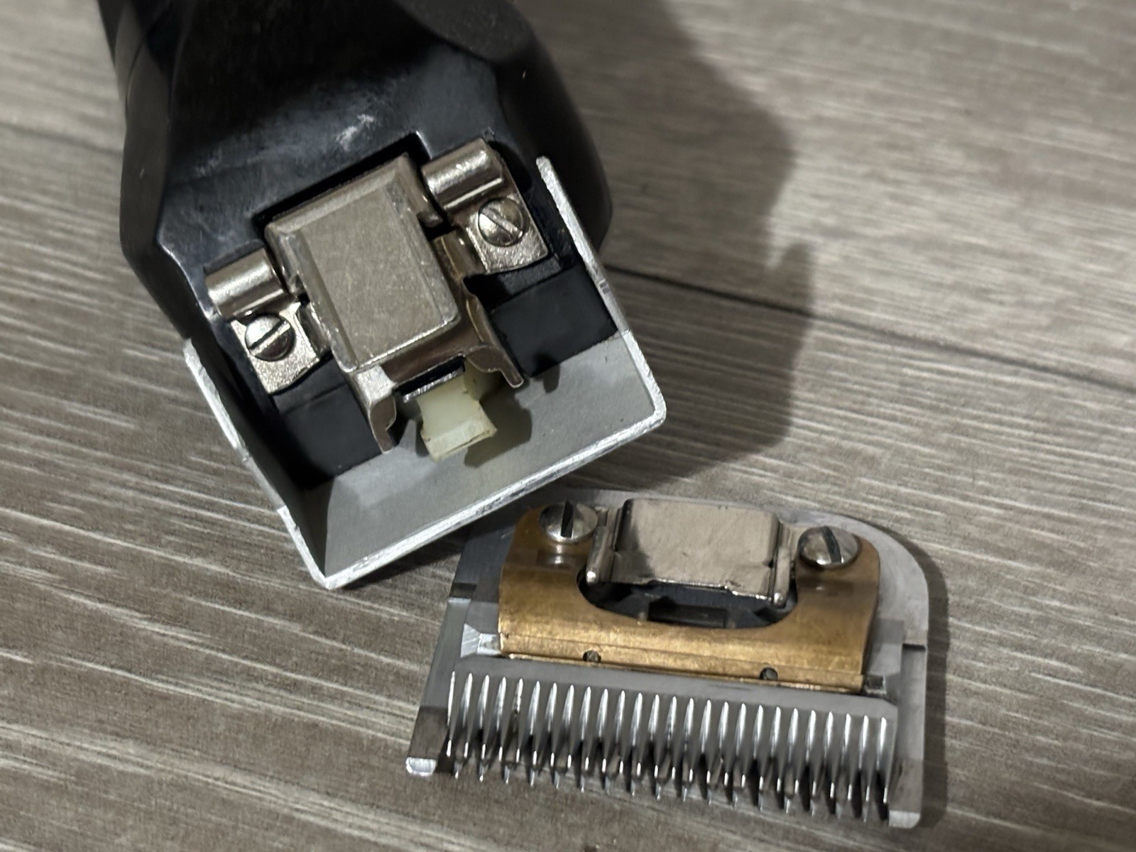 Vintage Oster Hair Clippers-Model 10 Progienic-Heavy Duty WORKING/CLEANED
