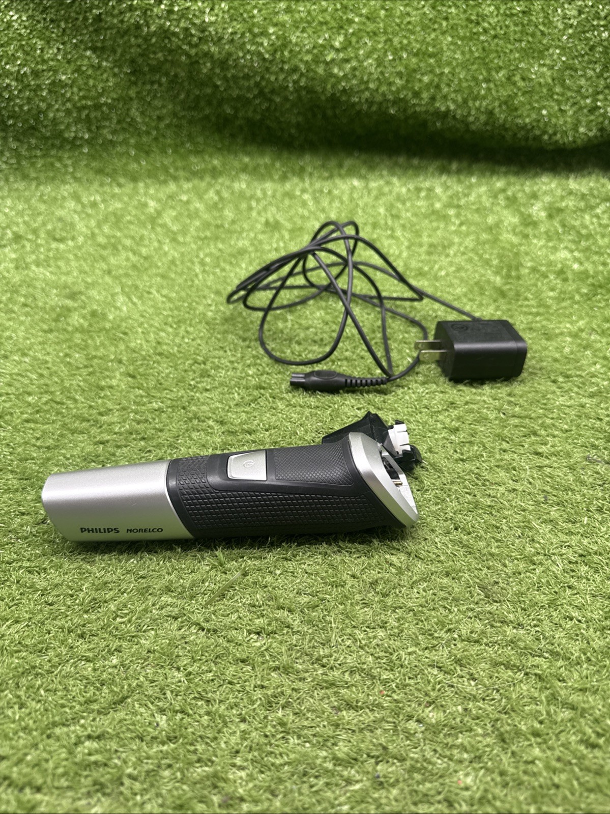 Philips MG5750 Silver & Black Men Rechargeable Grooming Face & Body Trimmer 21
