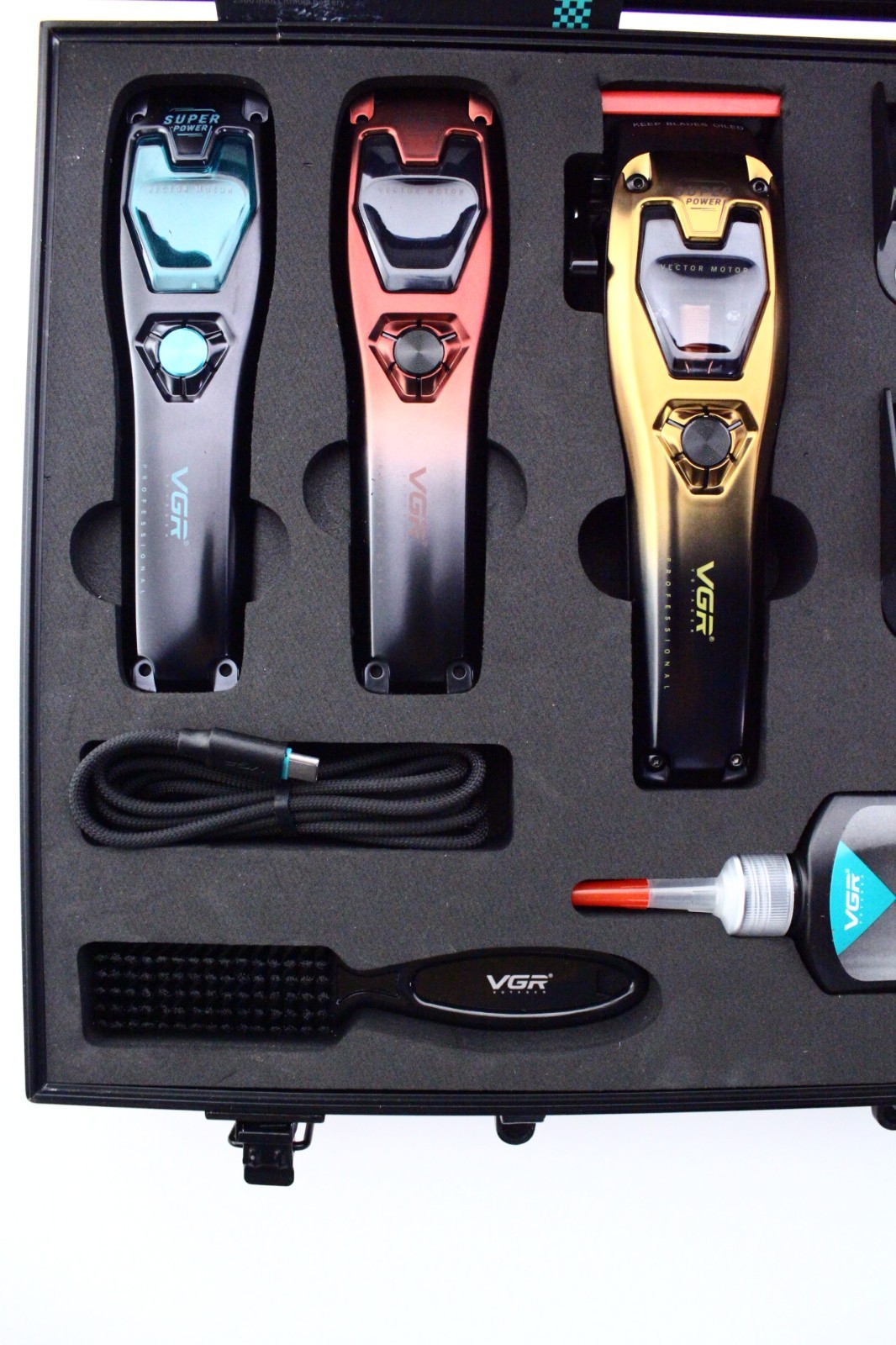 VGR V-668 Hair Clippers Professional 8000-11000 RPM Vector Motor USB Charging
