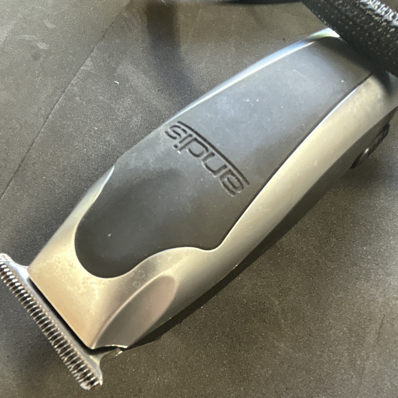 Andis RT-1 Corded T-Blade Hair Trimmer, Black/Silver, Face & Neck