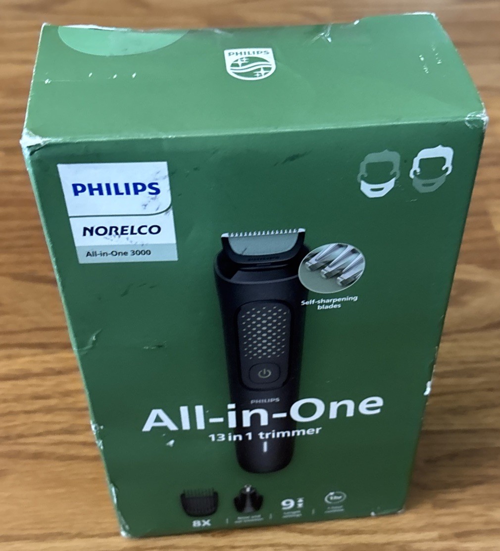 Philips Norelco All-In-One 3000 Series 13-in-1 Beard & Hair Trimmer MG3919/50