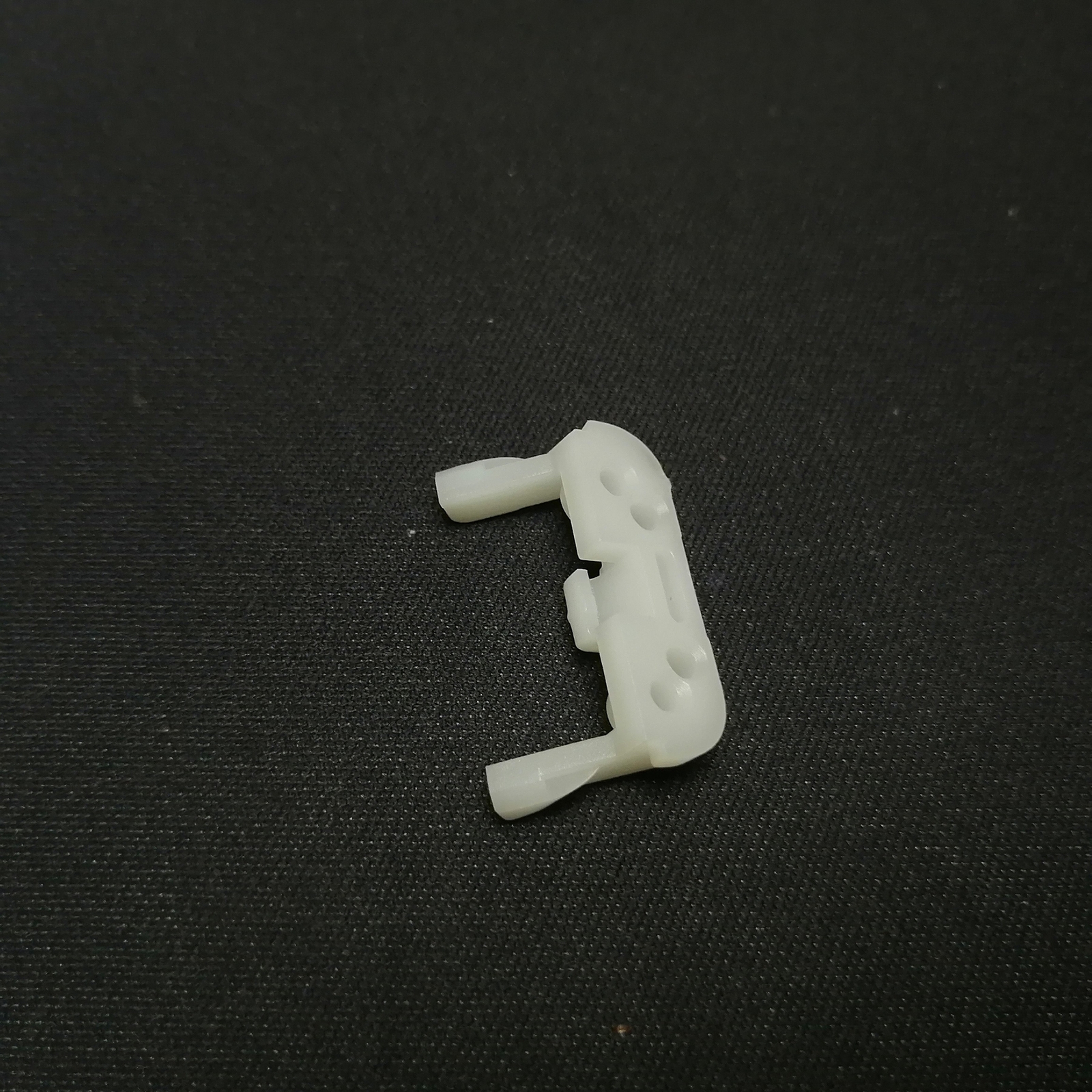White Backing Plastic Piece Replacement Part for WAHL 9818L 9854 9854L Blade