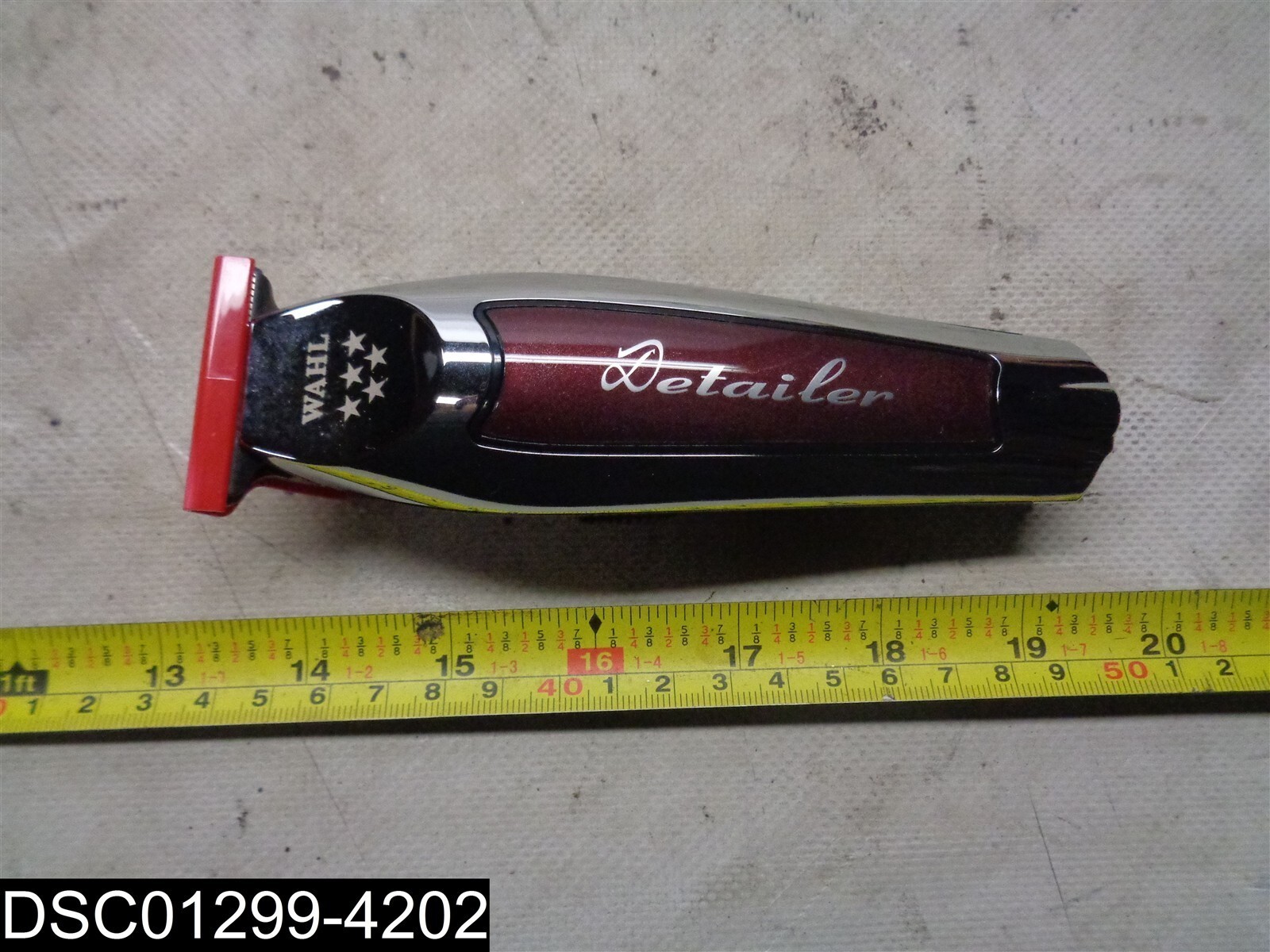 No Charger: Wahl Cordless Detailer 5 T-Wide