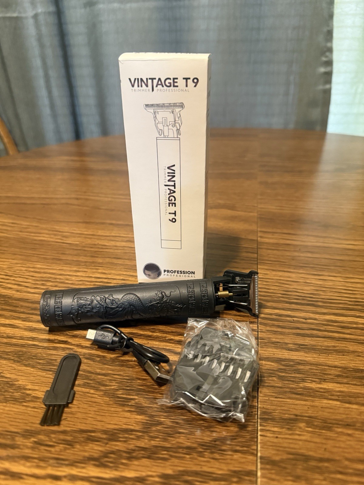 Vintage T9 Cordless Rechargeable T-Blade Trimmer Gold Black USB Cutting Lengths