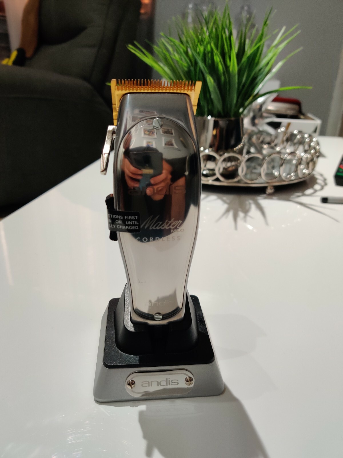 Andis Professional Master Cordless with gold blade