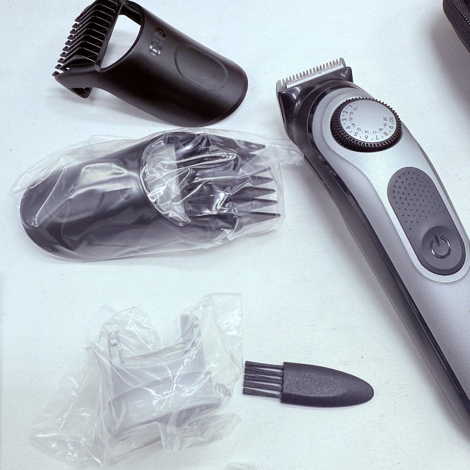 Braun All-in-One Trimmer Kit Series 7 7410 8-in-1 Trimmer Men Beard Body Hair