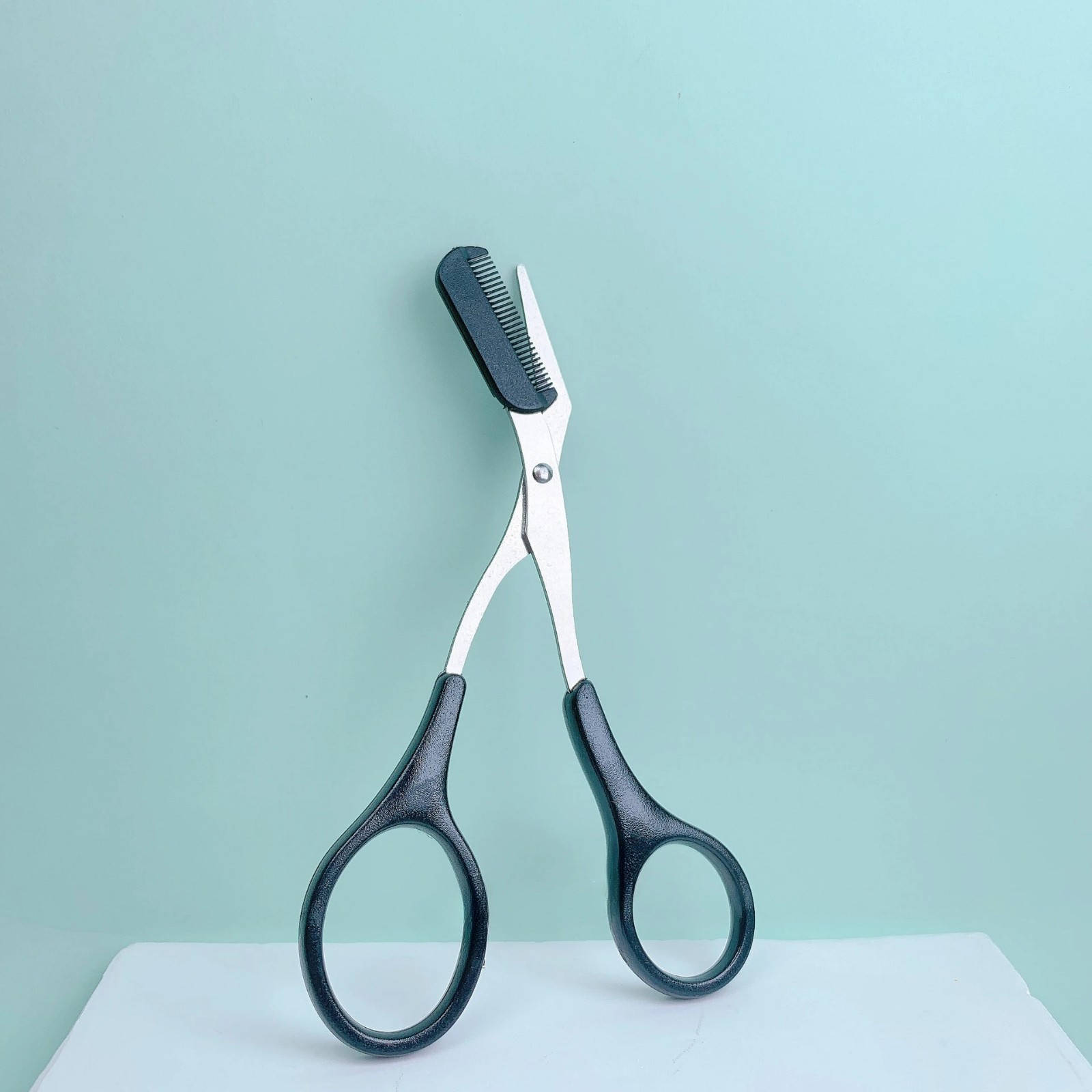 1-Piece Eyebrow Trimmer Scissors Kit – Grooming Set with Comb for Men & Women