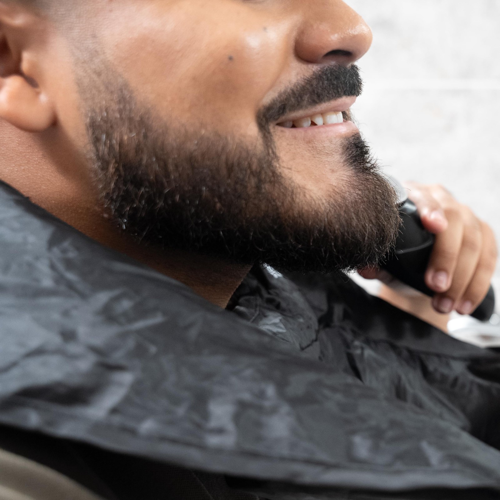 Beard Trimmer Catcher Apron – Waterproof, Portable, Non-Stick Hair Catcher for G
