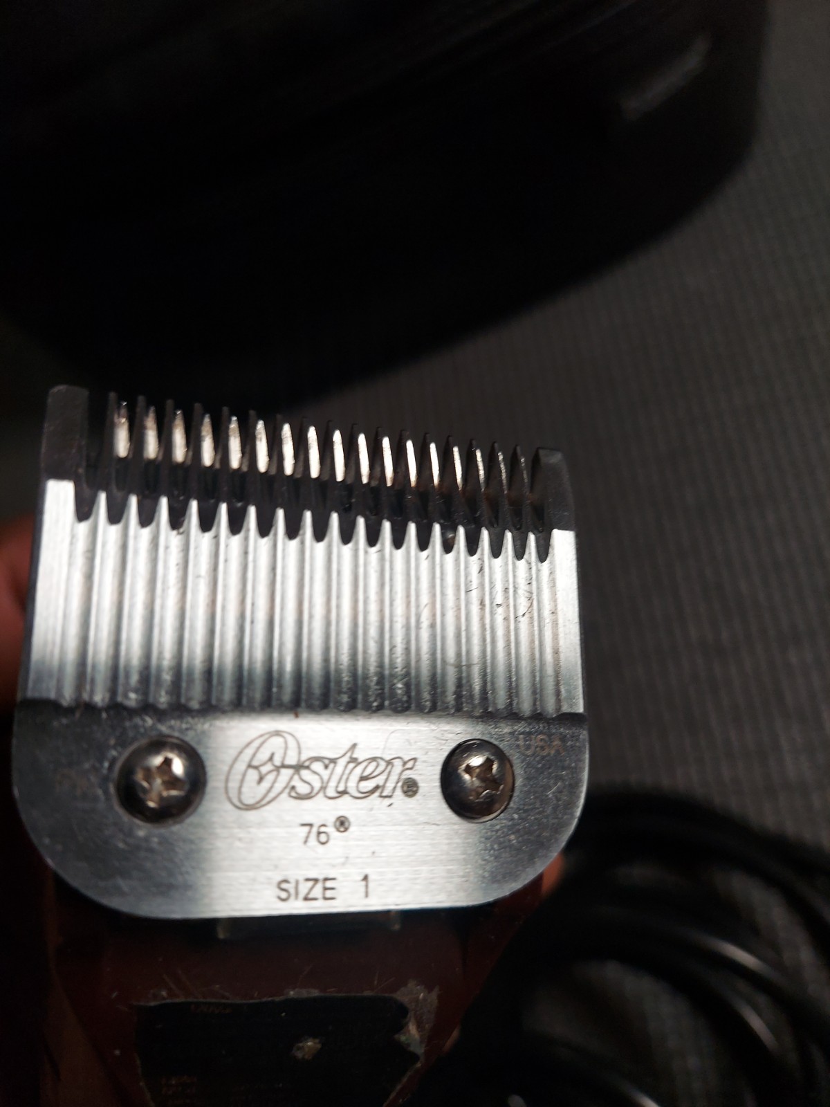 Oster Classic 76 Professional barber clipper