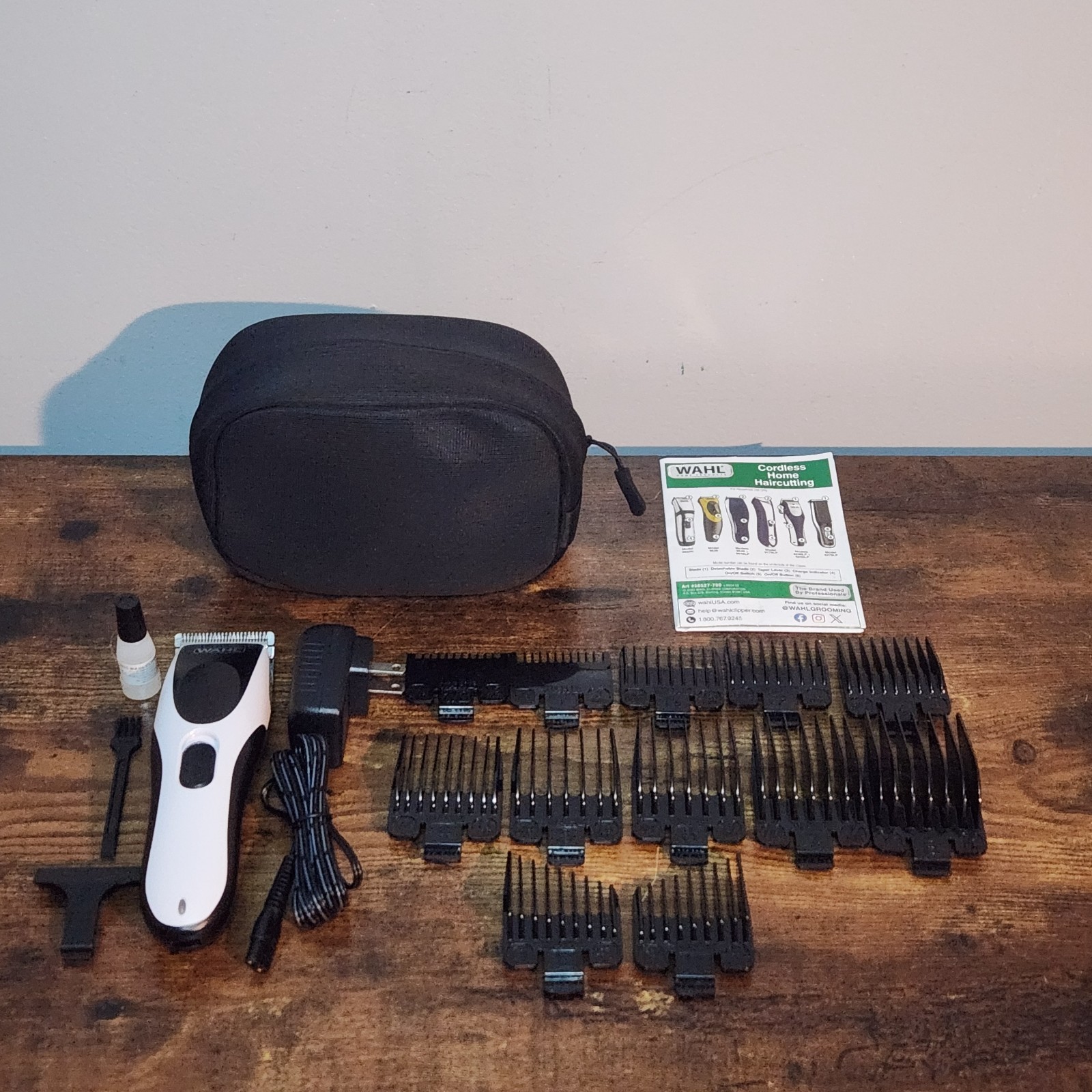 Wahl Cordless Hair Clipper 9649 White/Black – Mint Condition – Complete