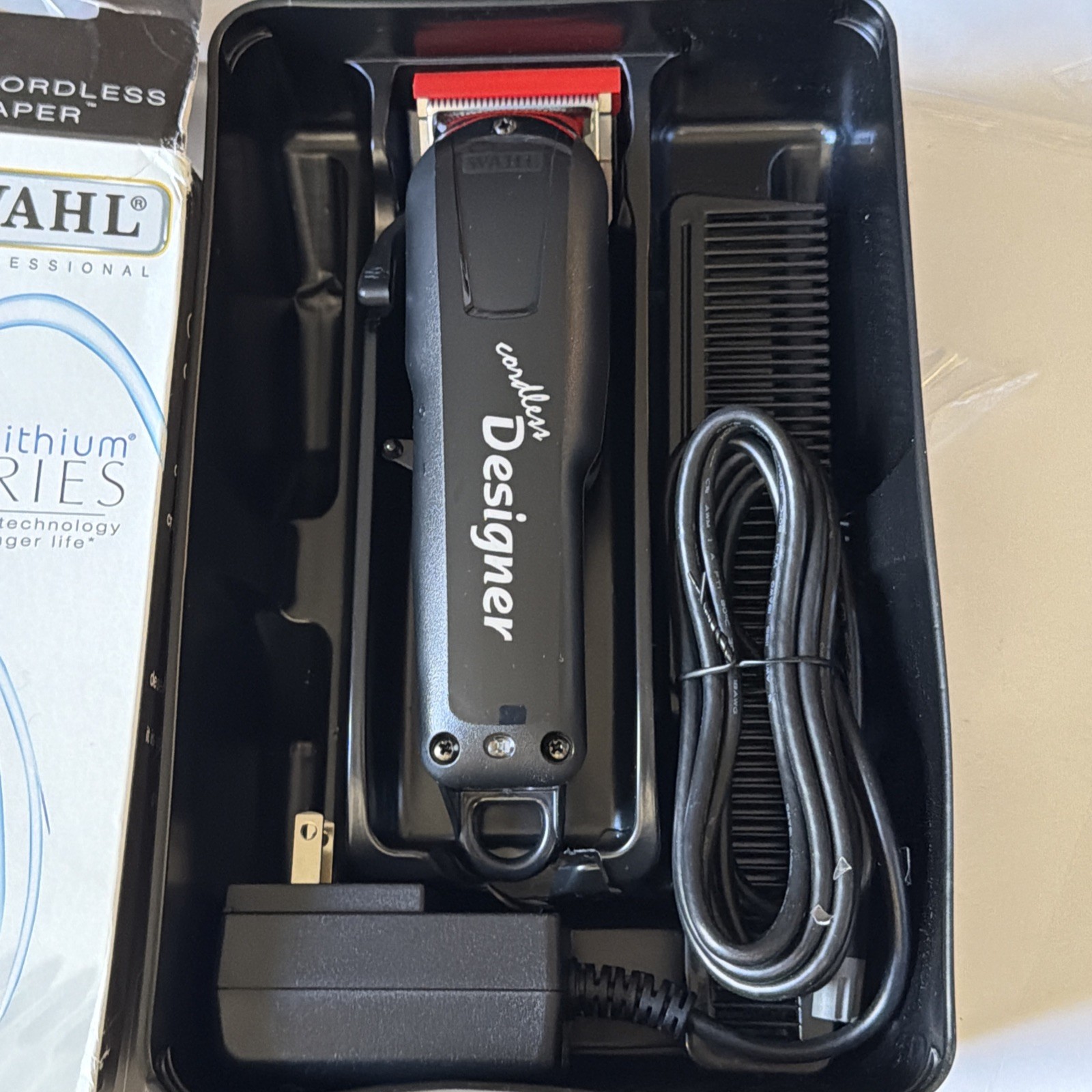 Wahl Cordless Designer Clipper Black 90 Minutes Run Time Includes 4 Guides 8591