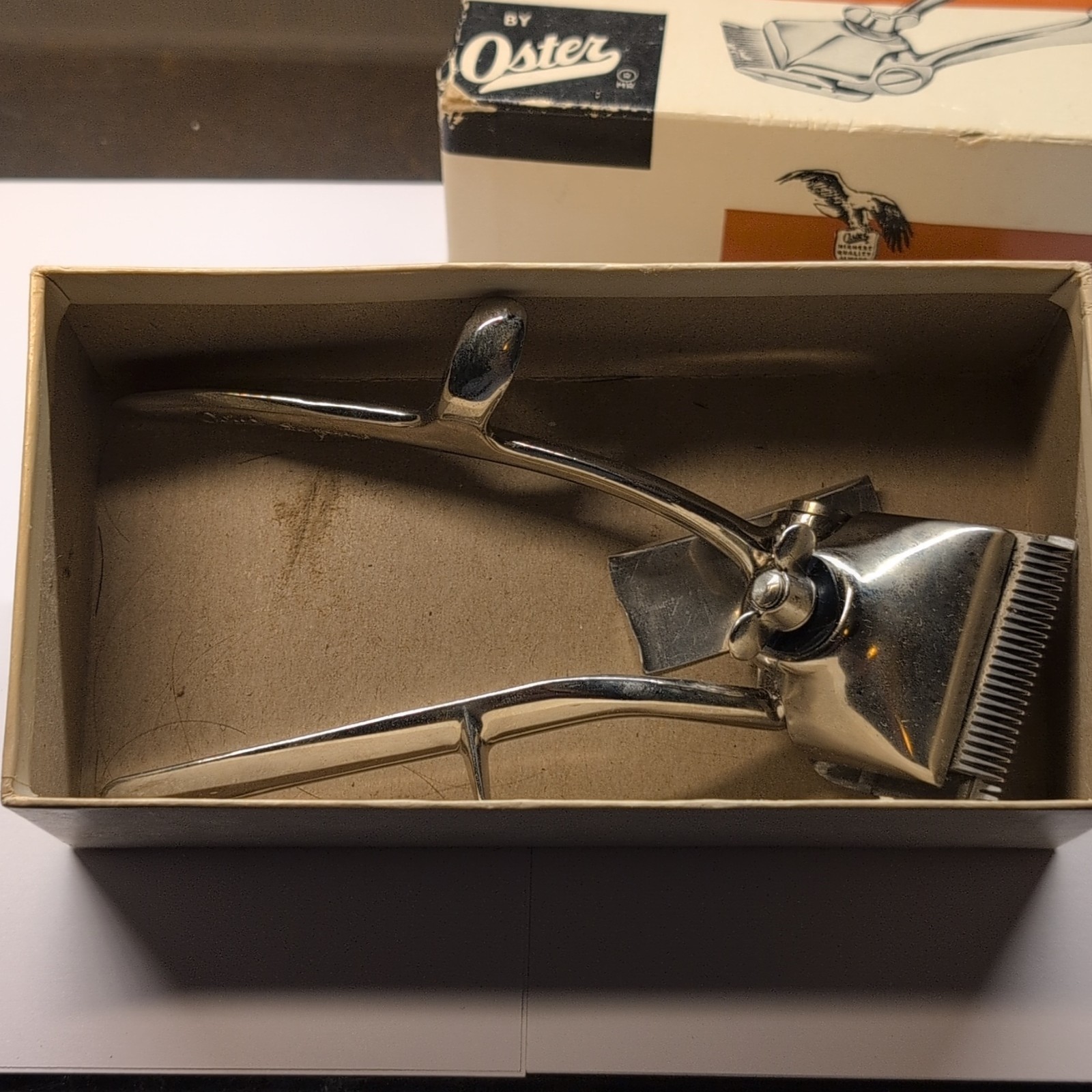 Oster 110 Manual Unisex Hair Clipper Silver #0 Square Blade Head w/ Box