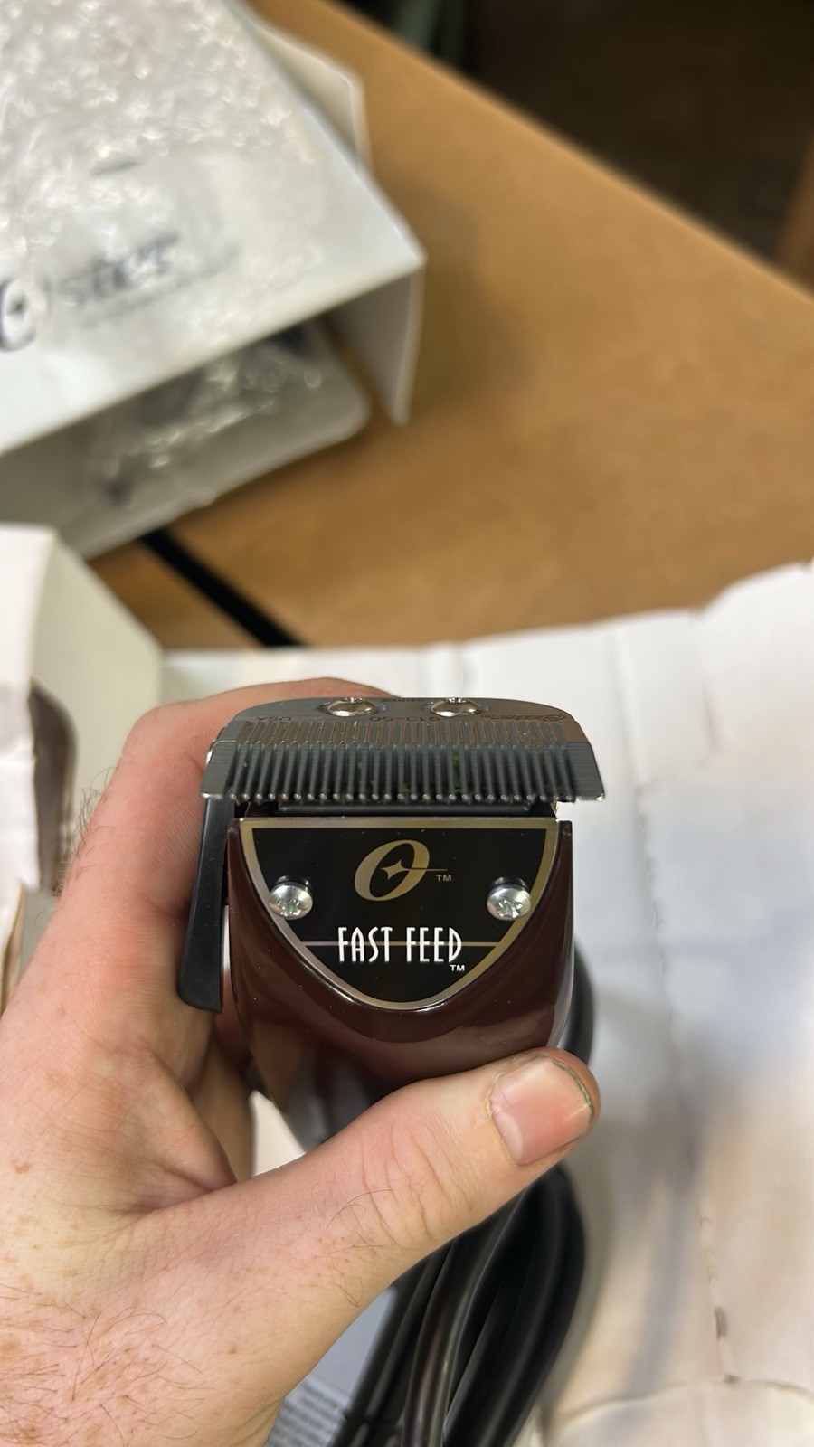 Oster Fast Feed Adjustable Pivot Motor Clipper Professional-Grade – Used