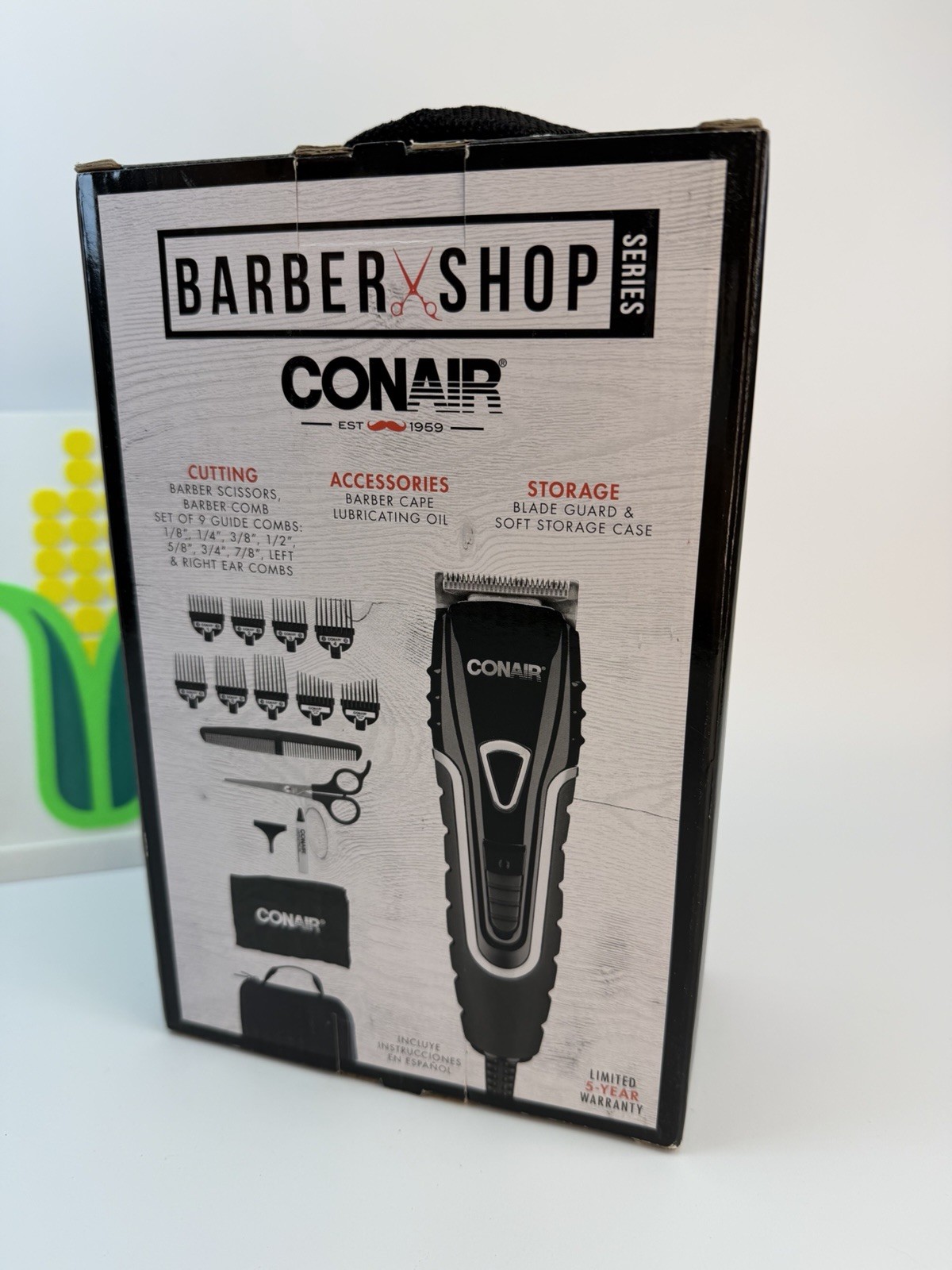 Conair – HC2000 – Barbershop No-Slip Grip Clippers 20 Piece Home Haircut Kit