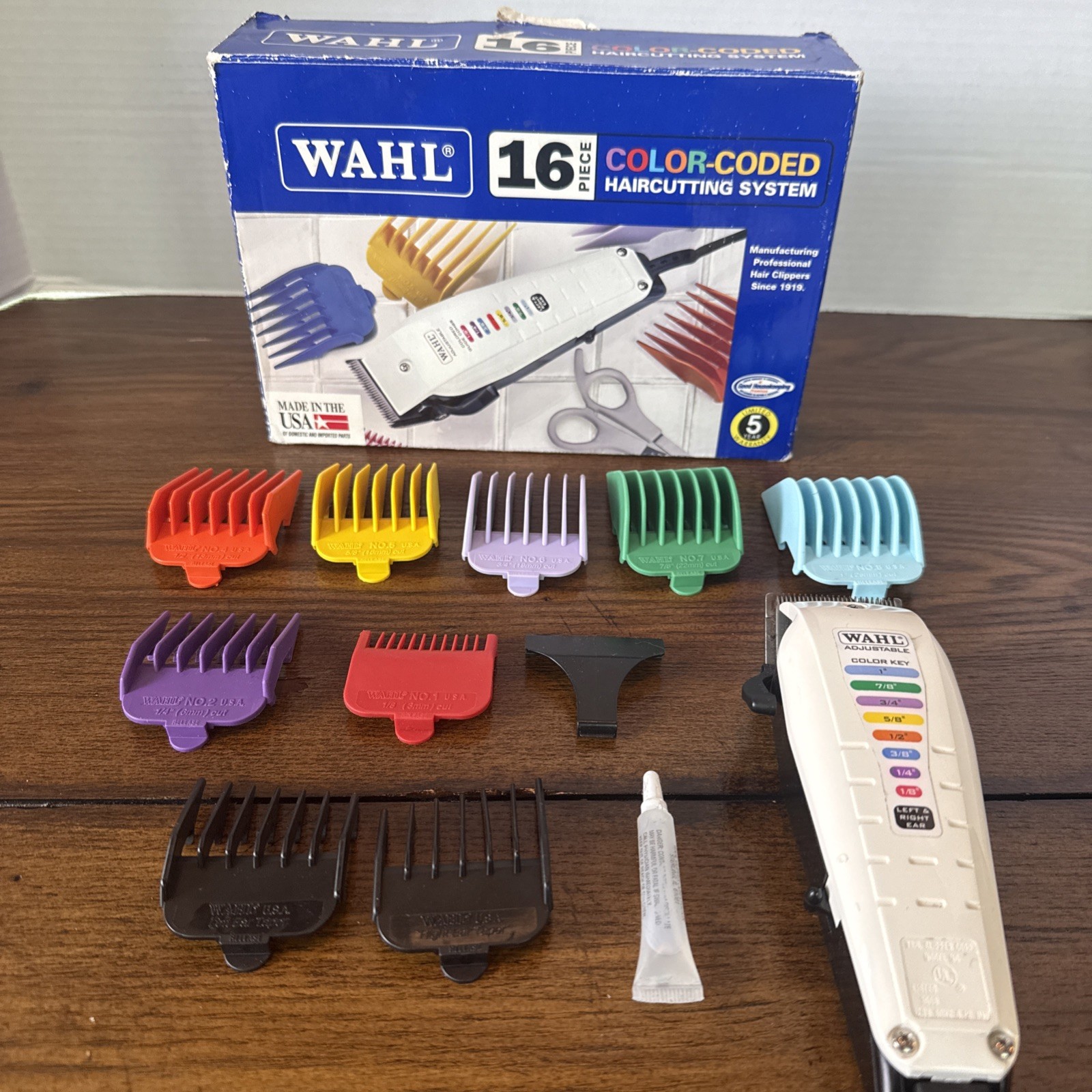 Wahl Color Code 16-Piece Haircut Kit White/Black Clippers Model 79400 USA