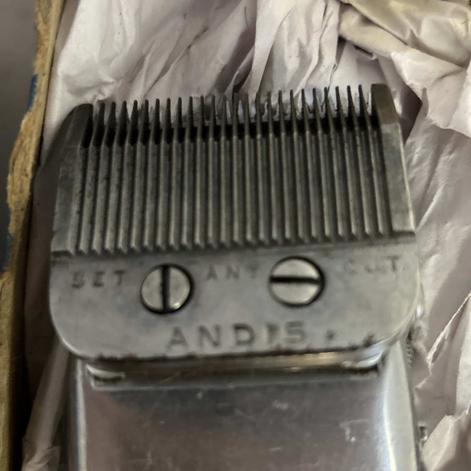 2 Vintage Andis Master ML Professional Clippers and Accessories **READ DISC**