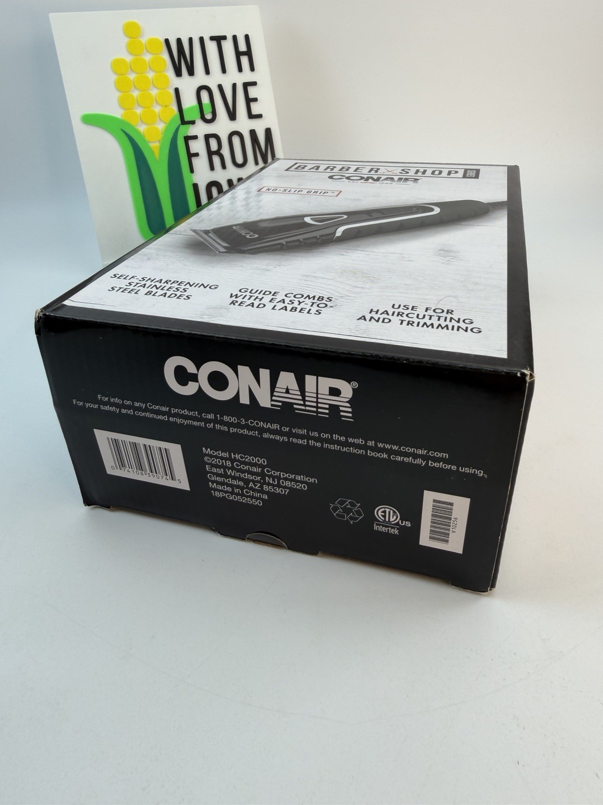 Conair – HC2000 – Barbershop No-Slip Grip Clippers 20 Piece Home Haircut Kit