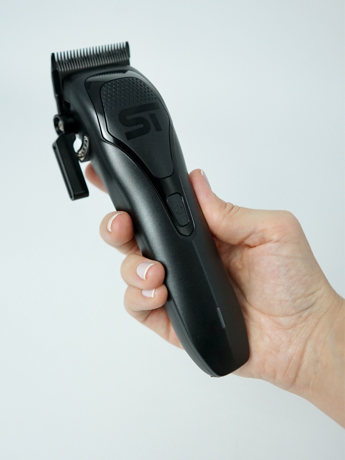 Supreme Trimmer DARKSTAR 72 DLC Taper Clipper w/ Magnetic Vector Motor | Black