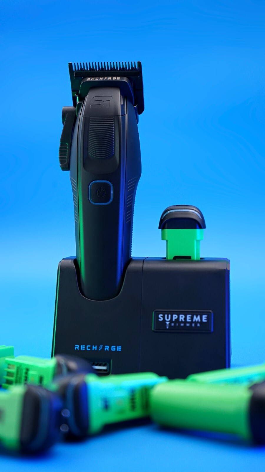 Product image Supreme Trimmer Recharge Clipper w/ DLC Taper Blade STC779 | Black