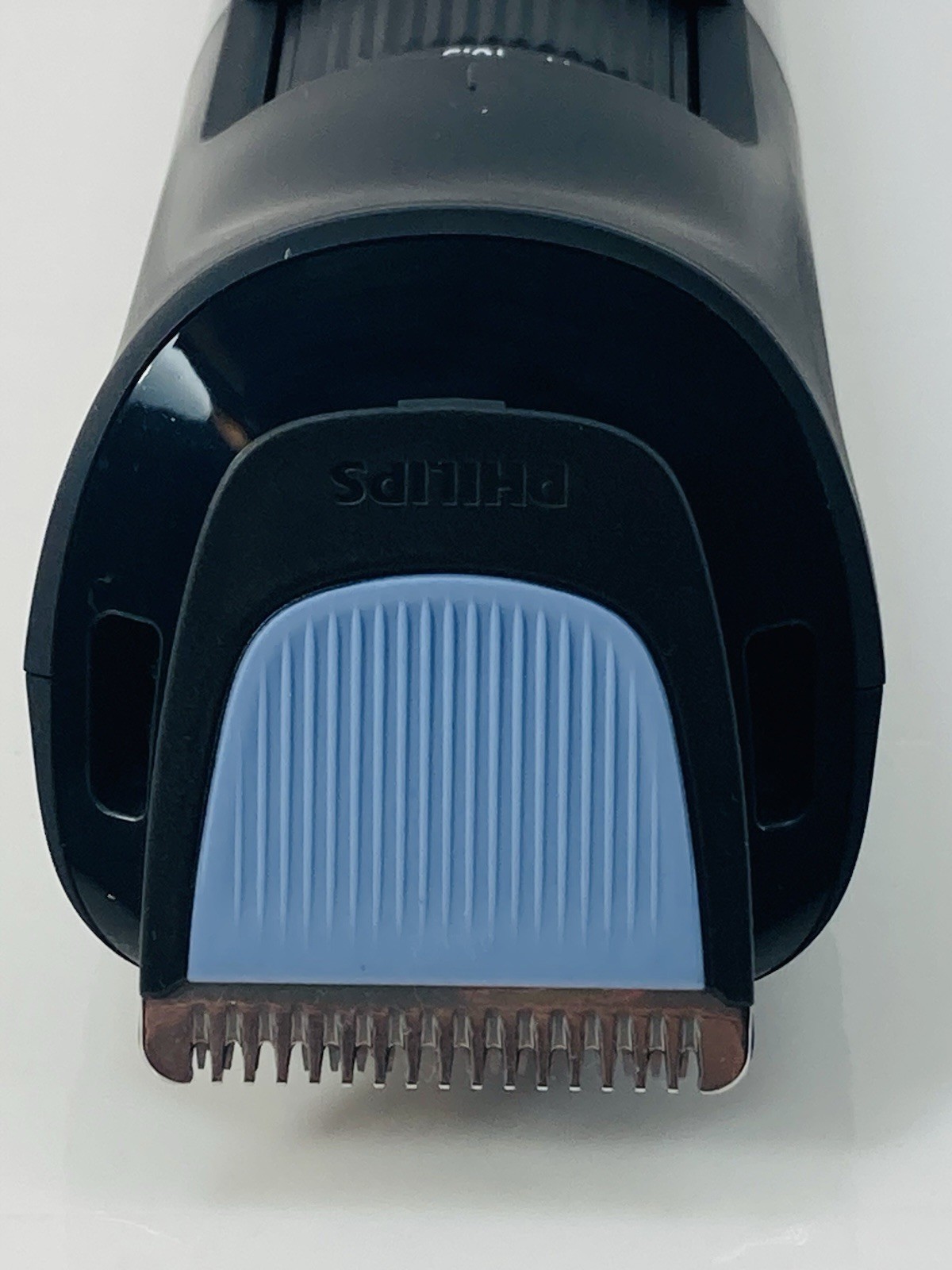 Philips Norelco Beard Trimmer 3000 BT3620/40 USB Rechargeable 40 Length Settings