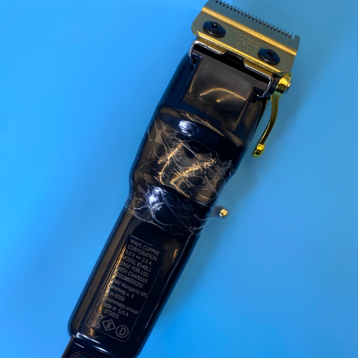Wahl Professional 5 Star Cordless GOLD MAGIC CLIP Clipper w/ Stand 8148-700