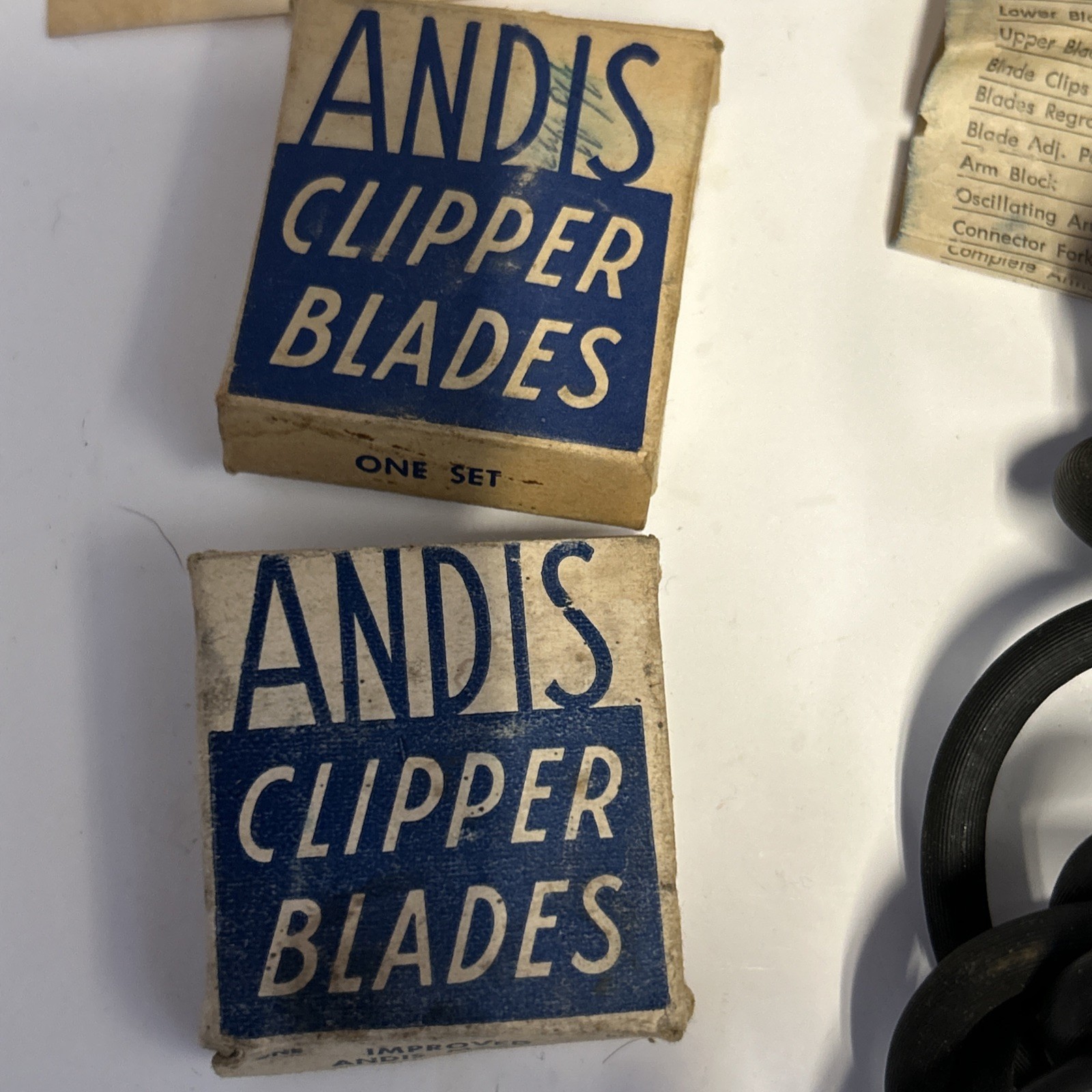 2 Vintage Andis Master ML Professional Clippers and Accessories **READ DISC**