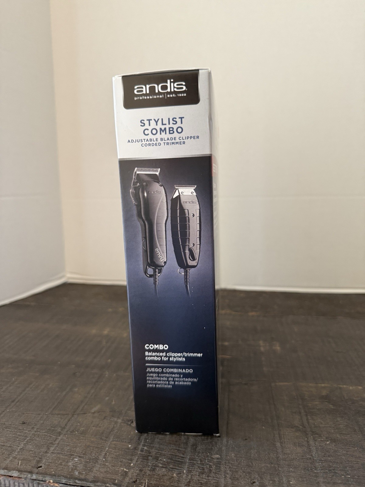 Andis Professional Stylist Combo Envy Clipper+T-Outliner Trimmer Kit