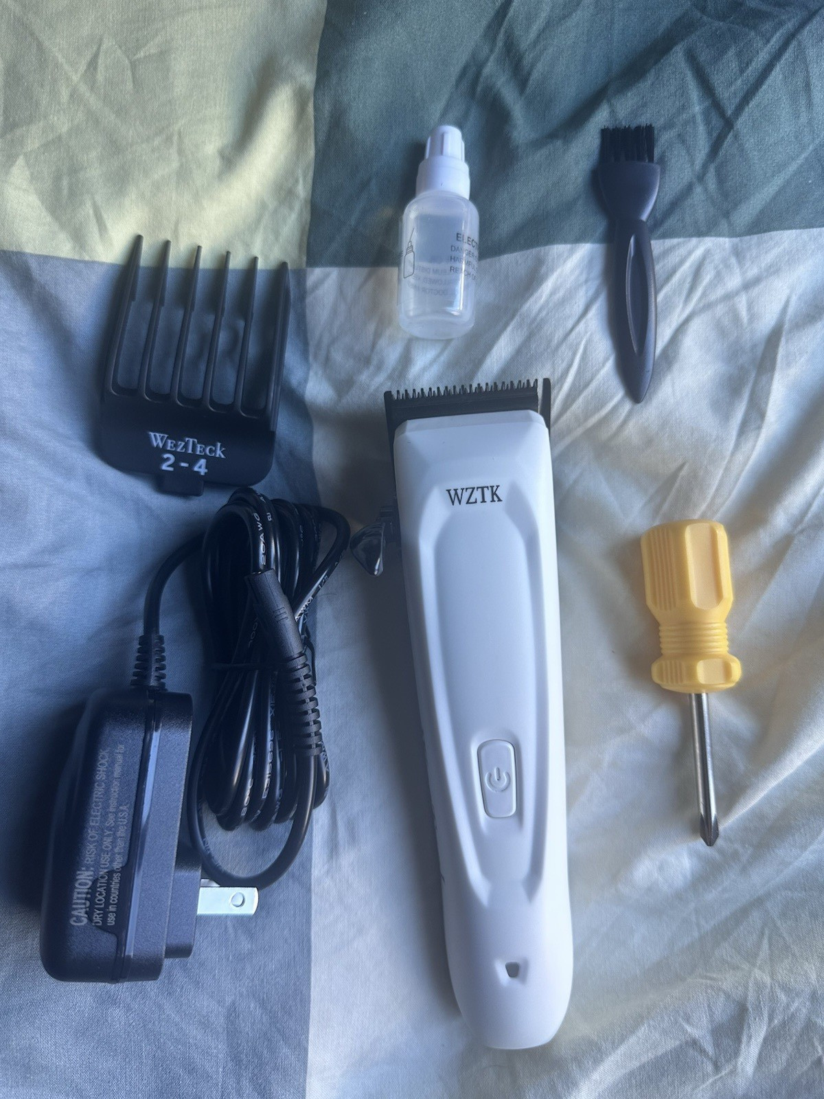 WezTecK Hair Clipper Opens from a 0-2 White