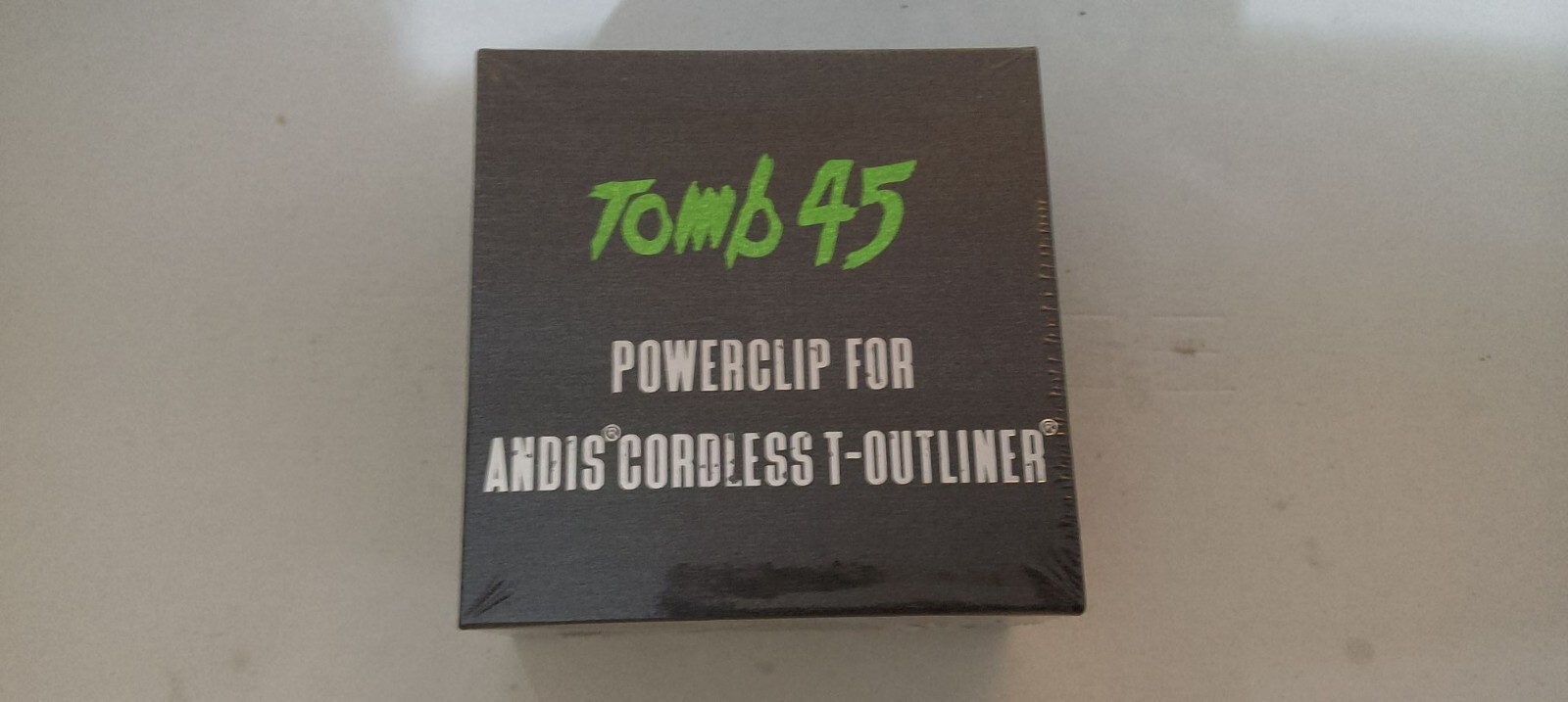 Tomb45 Wireless Charging Powerclip For Andis Cordless T-Outliner Trimmer