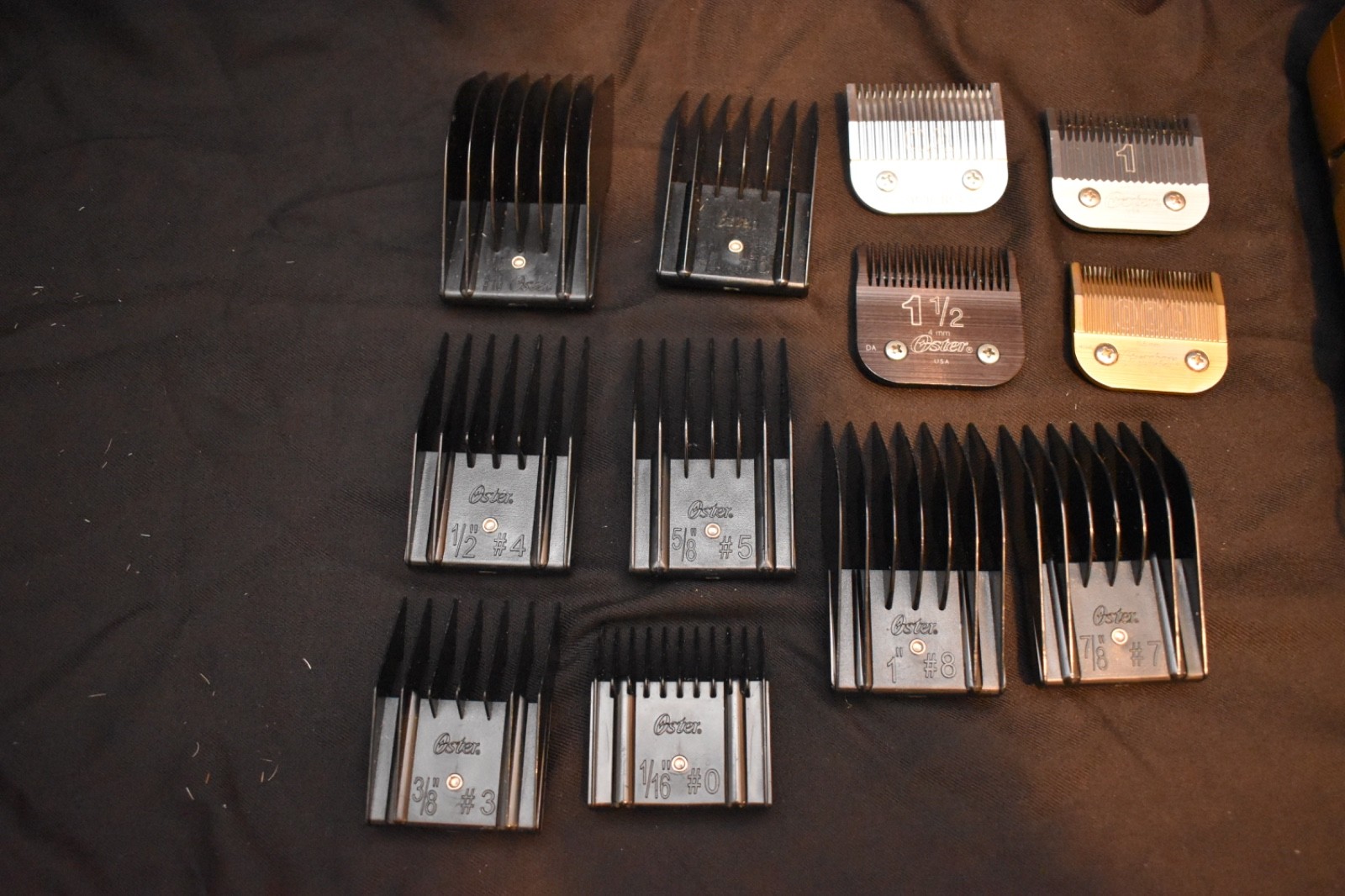 Oster Classic 76 Rose Gold Limited Edition with 3 extra blades – USED